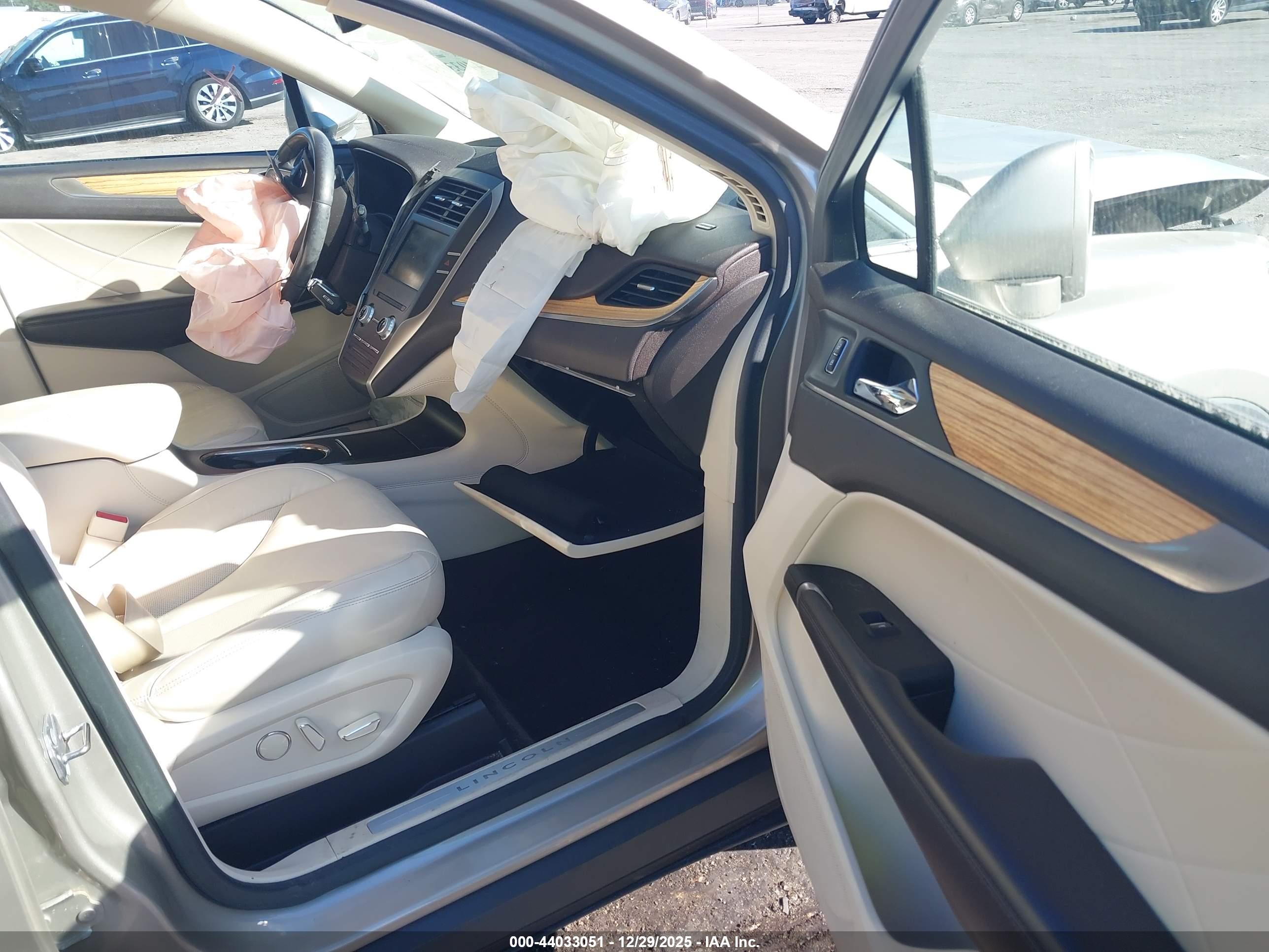 LINCOLN MKC image 5