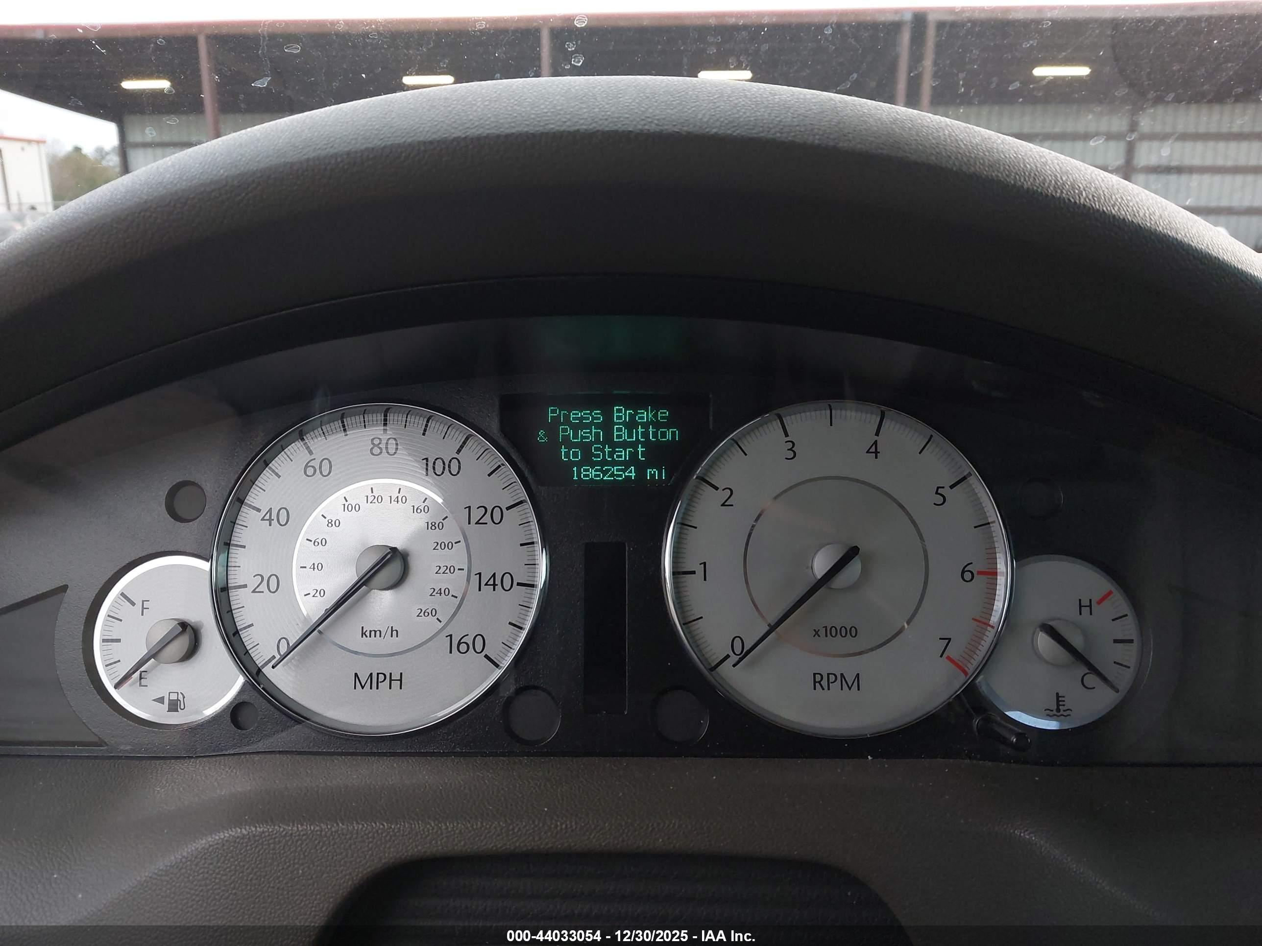 CHRYSLER 300C image 7