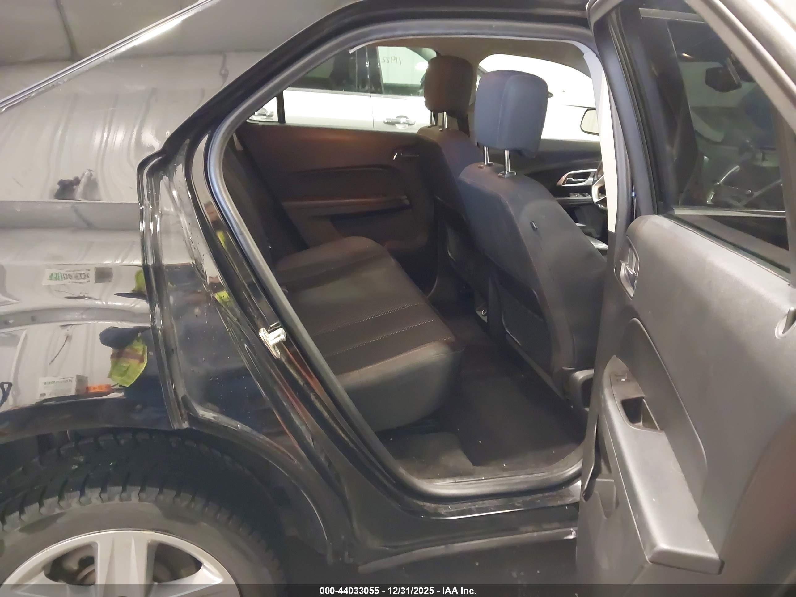 CHEVROLET EQUINOX image 8