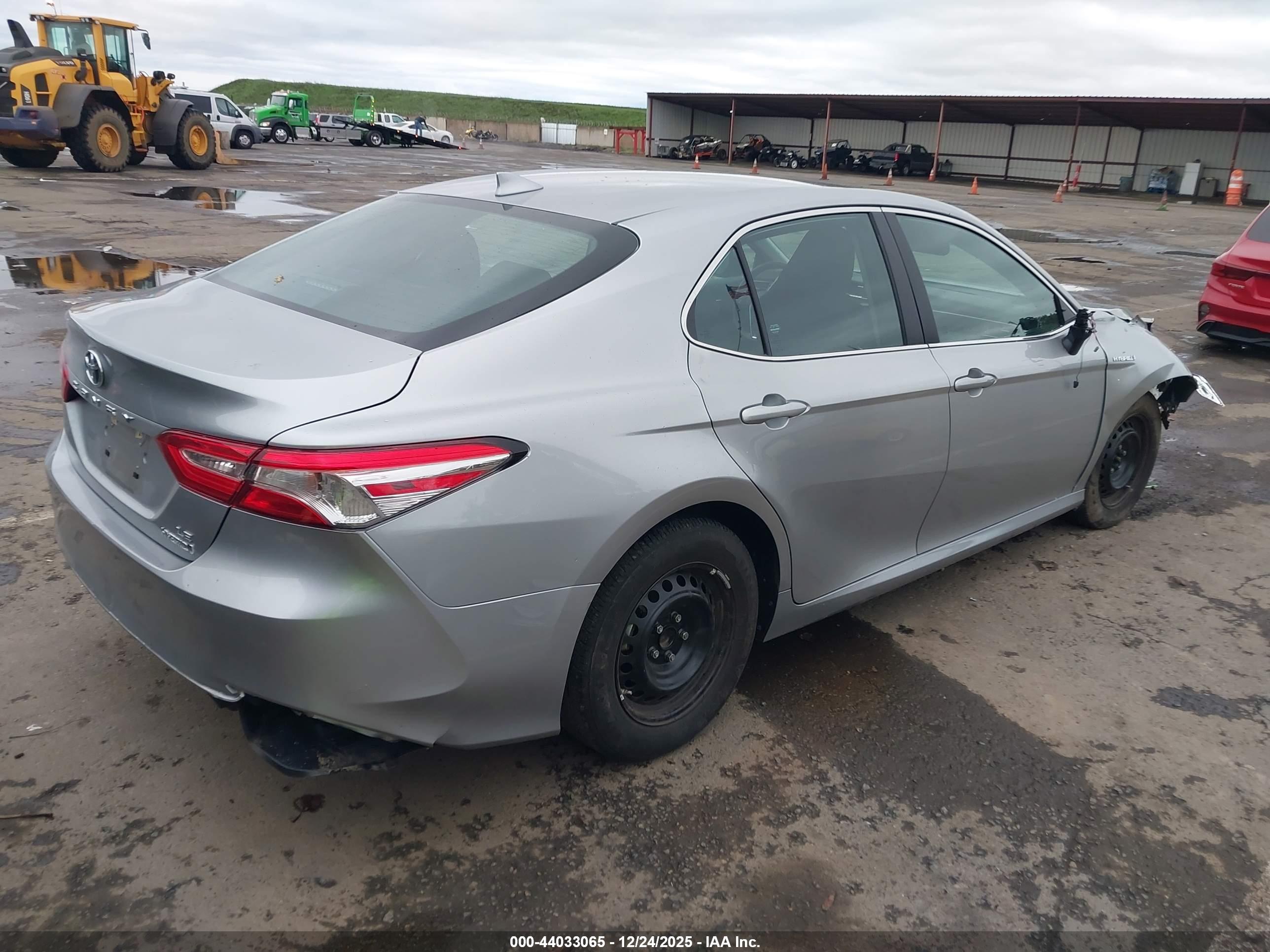 TOYOTA CAMRY image 4