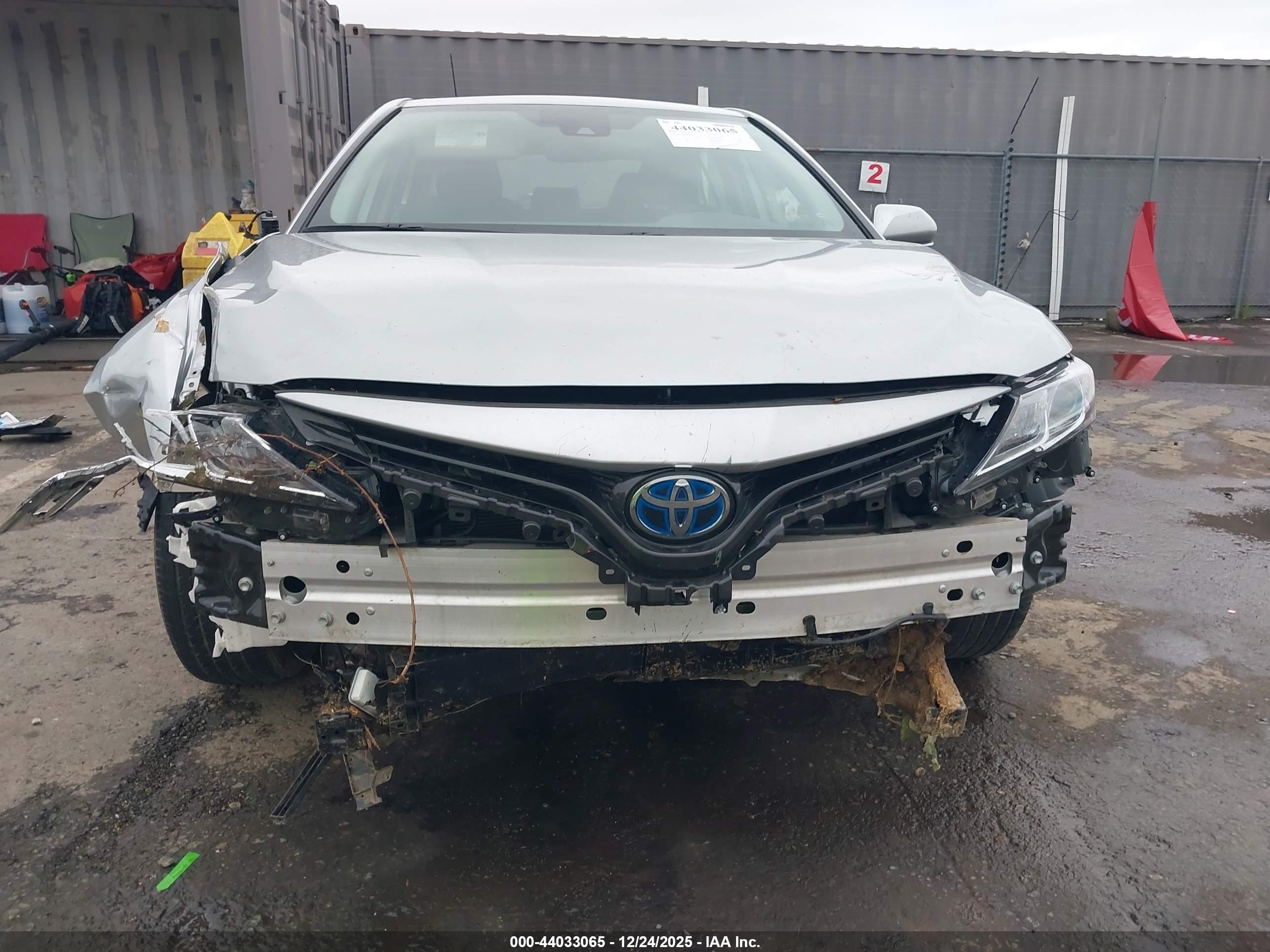 TOYOTA CAMRY image 6
