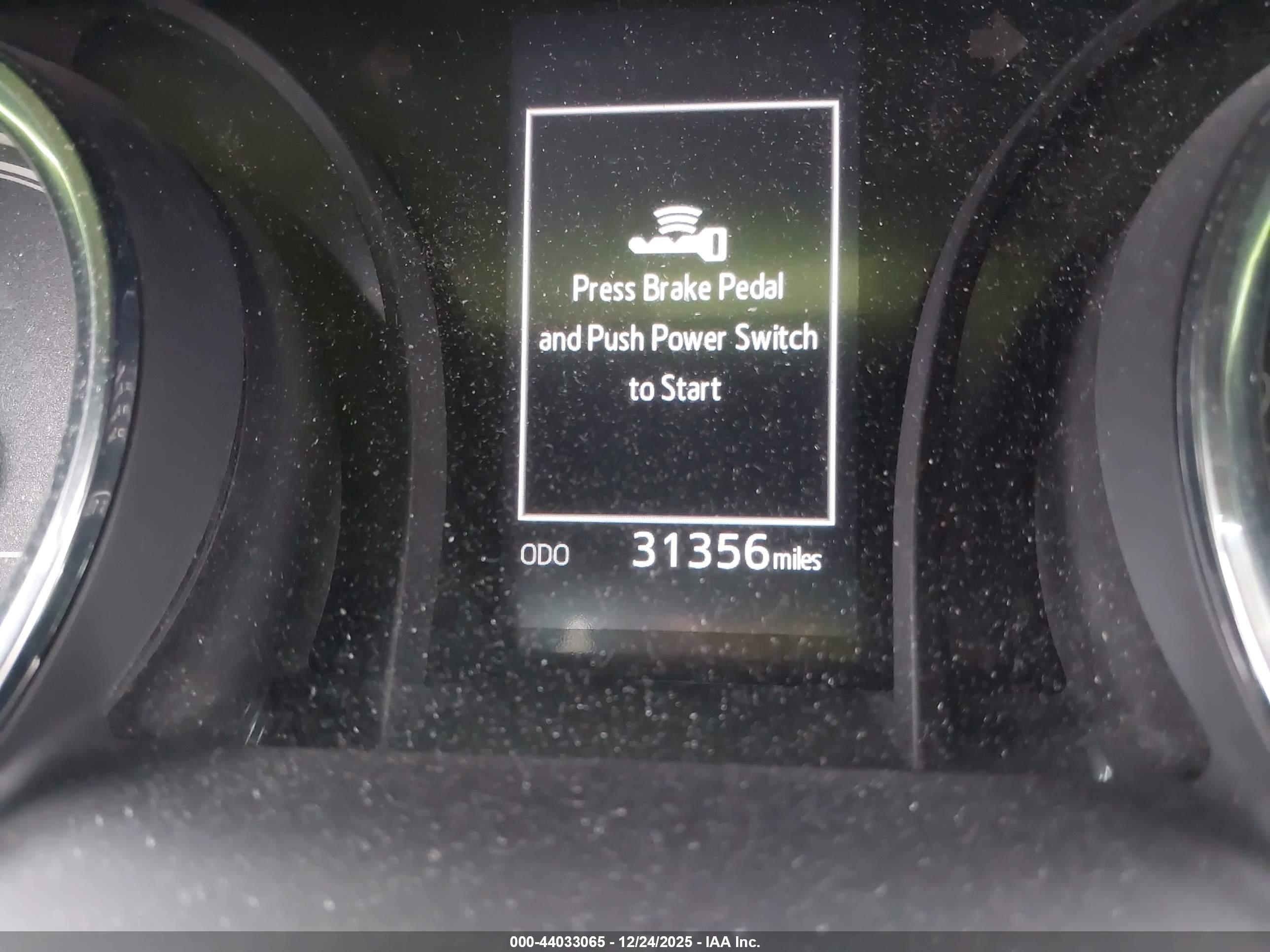 TOYOTA CAMRY image 7