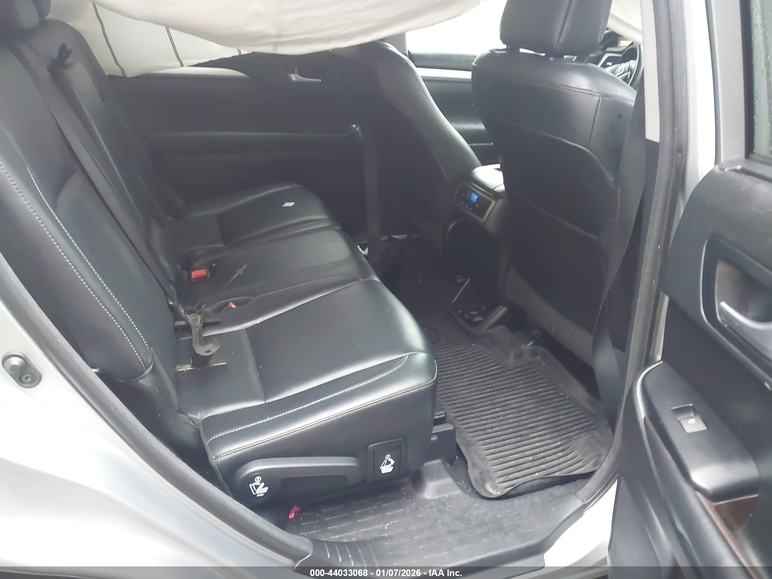 TOYOTA HIGHLANDER image 8