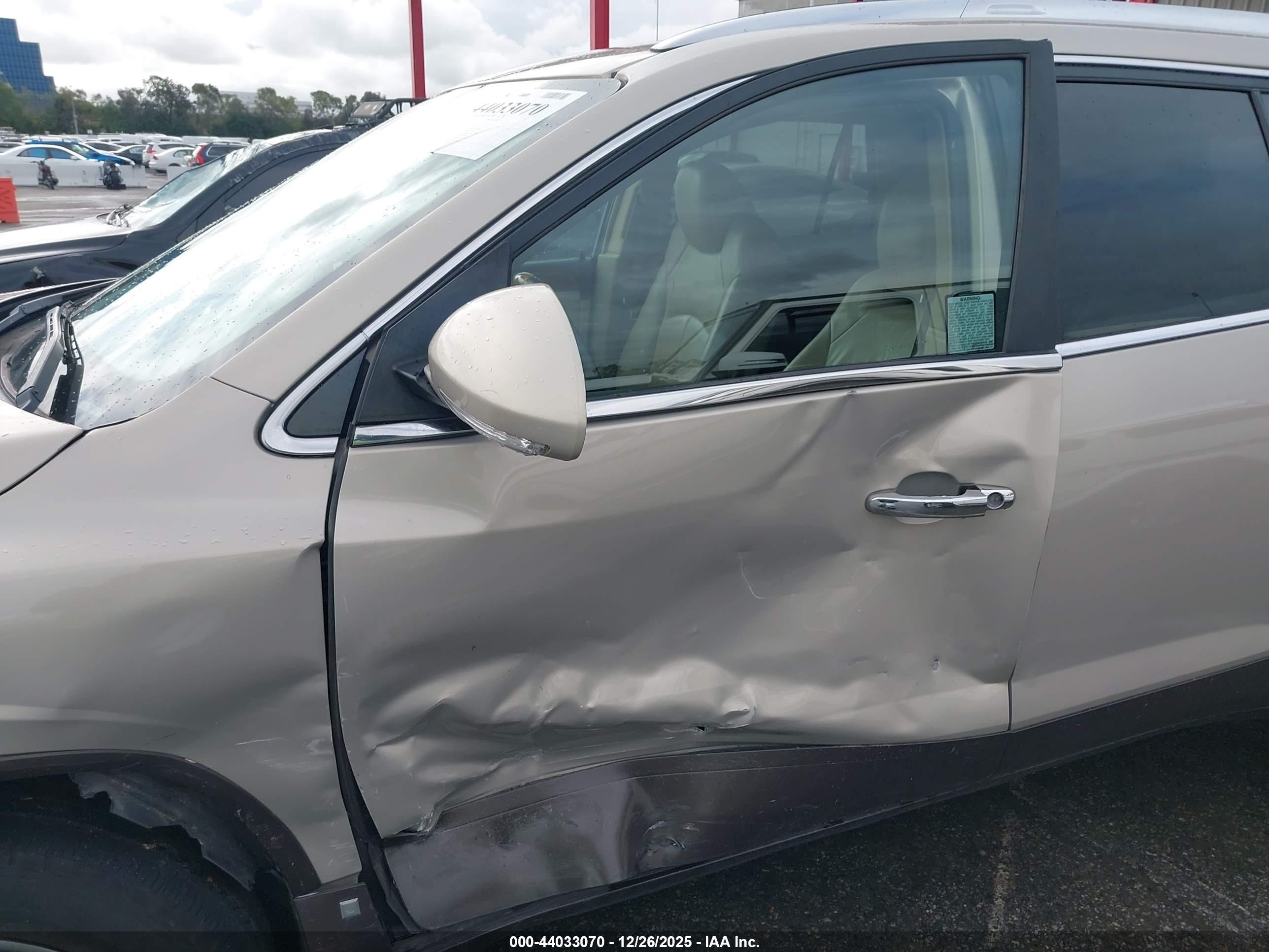 BUICK ENCLAVE image 6