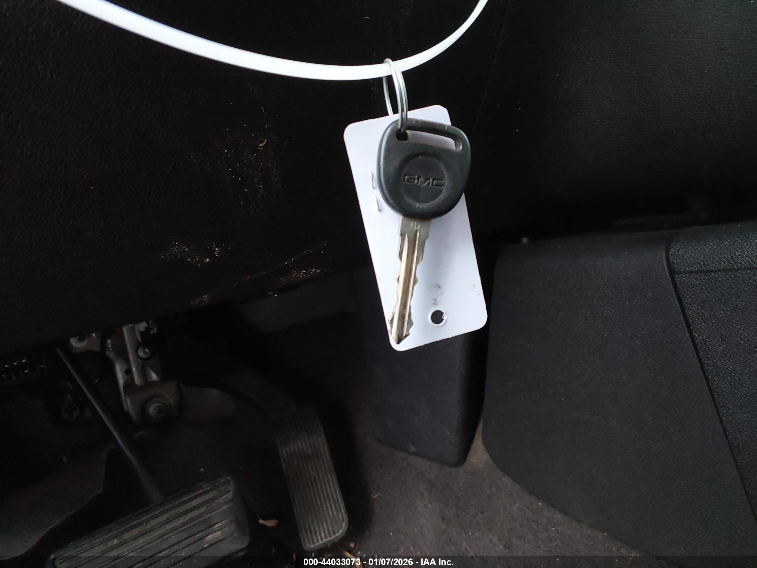 GMC SIERRA image 11