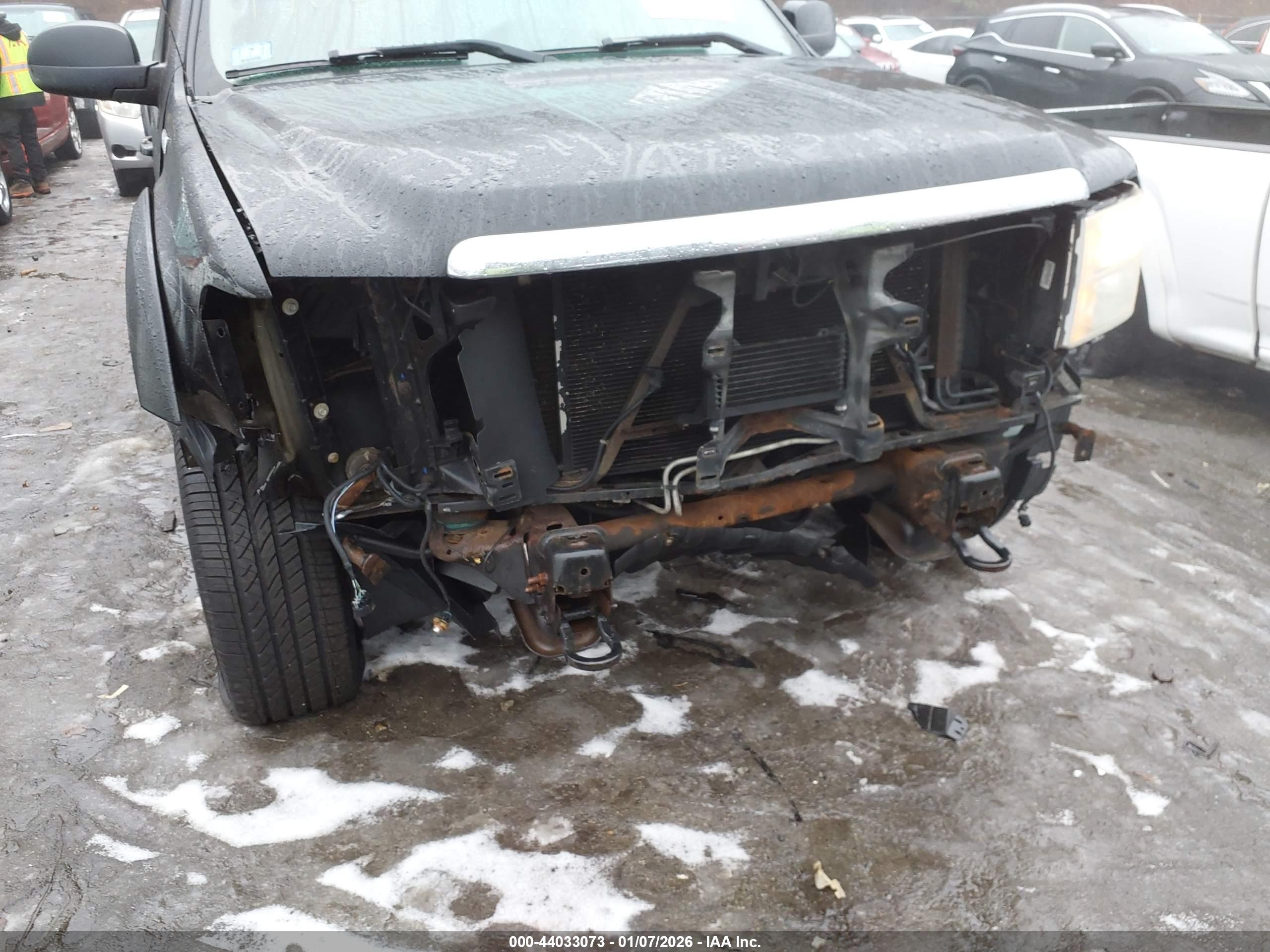 GMC SIERRA image 6