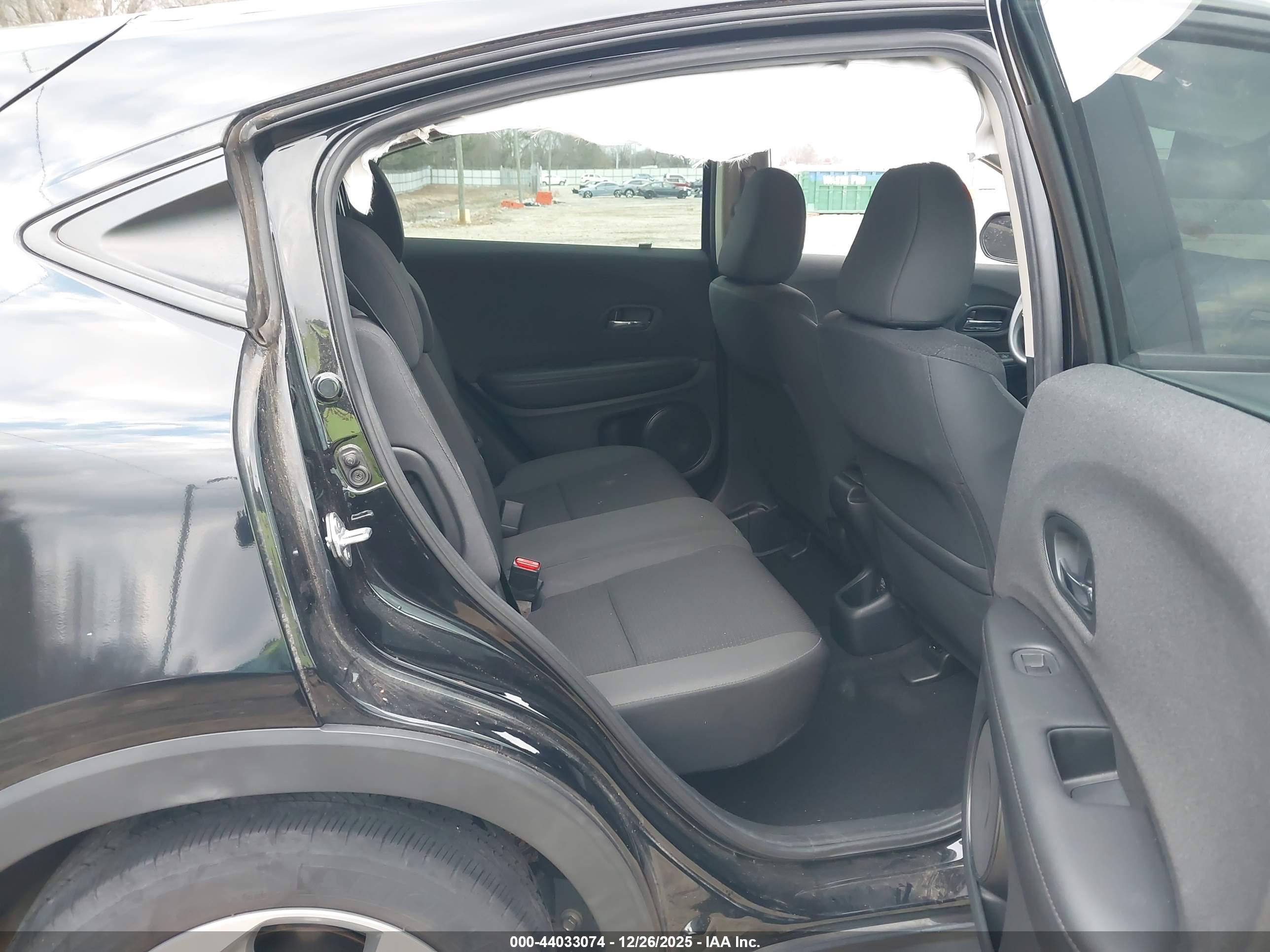 HONDA HR-V image 8