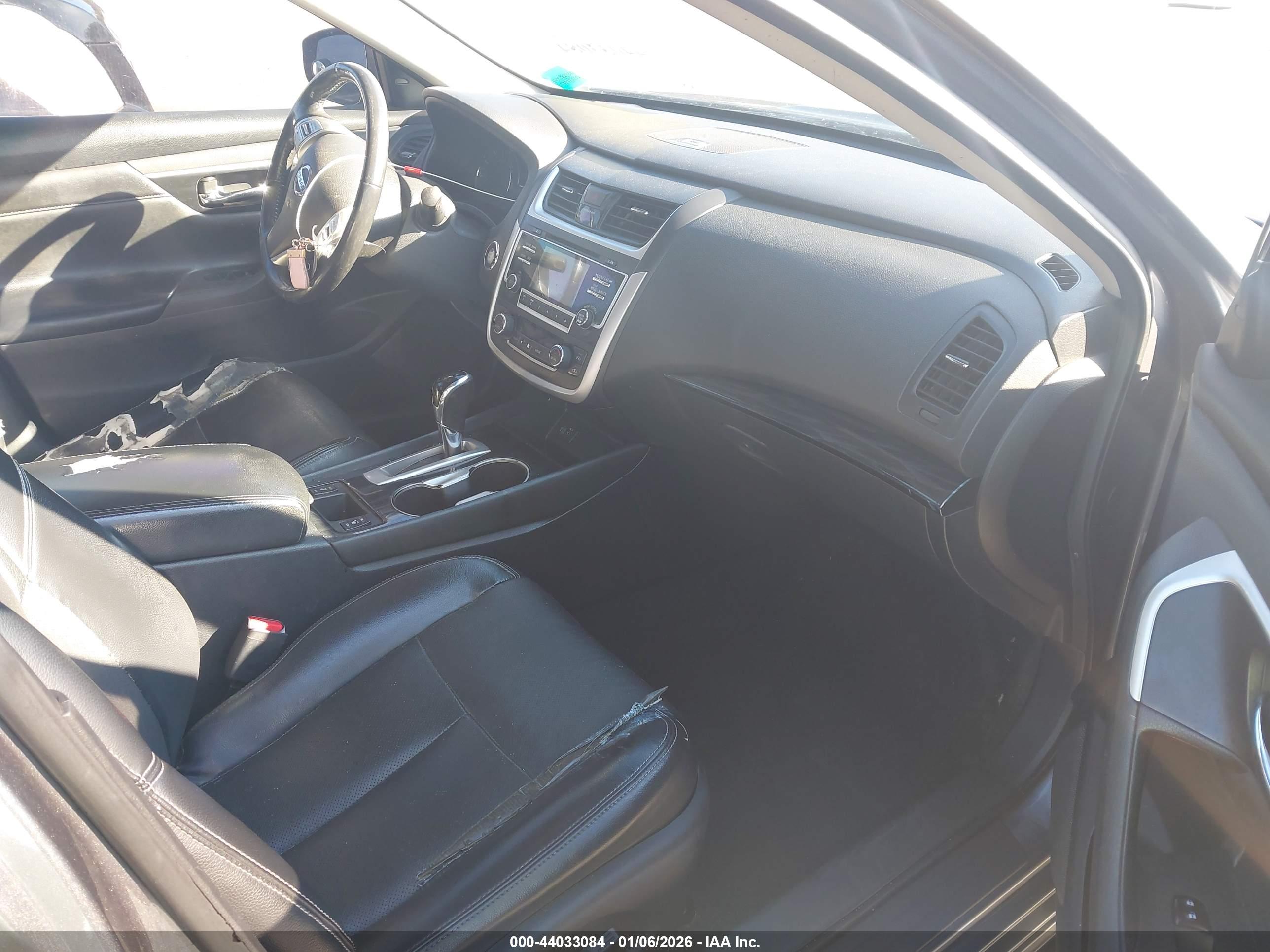 NISSAN ALTIMA image 5