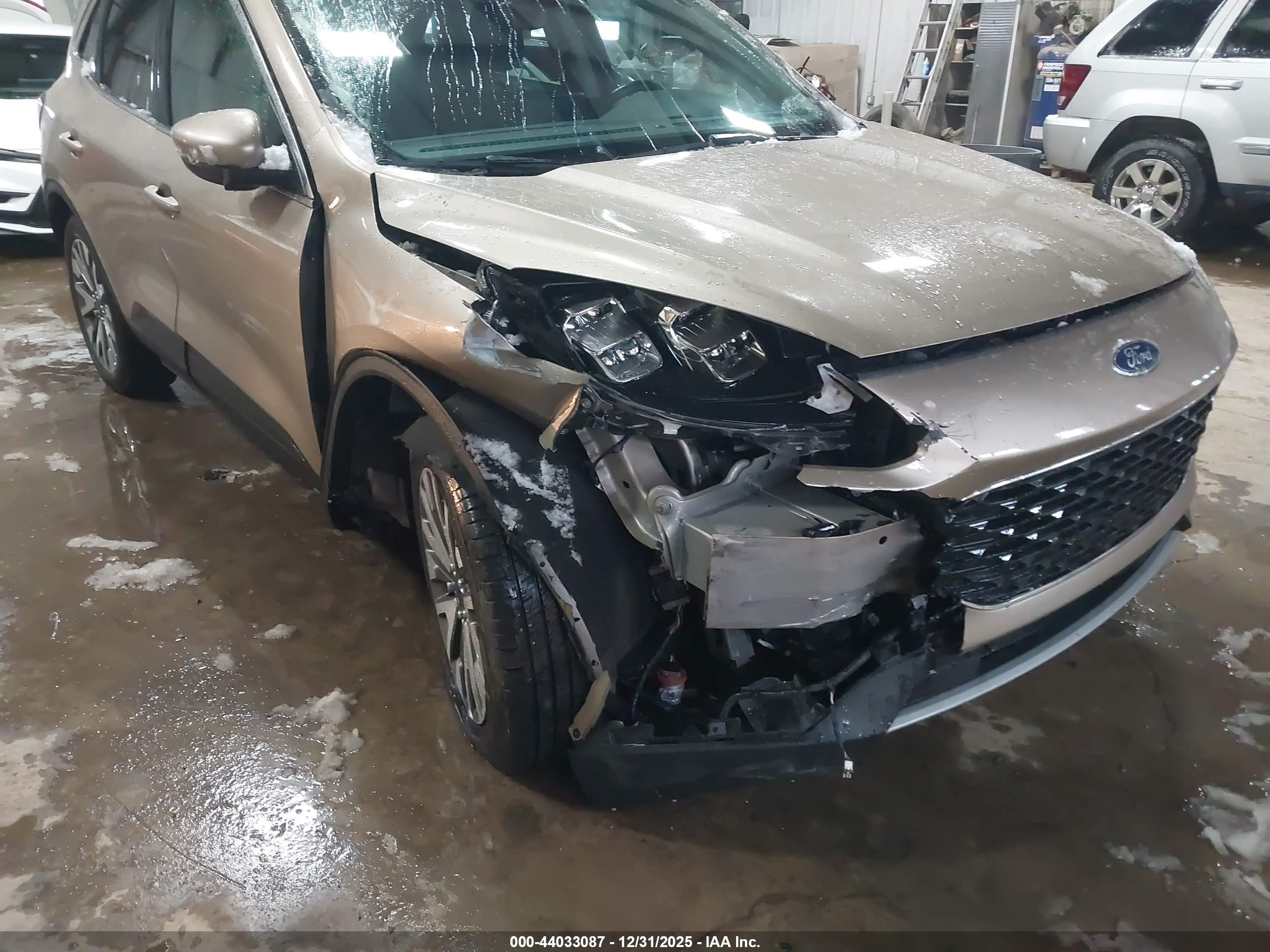 FORD ESCAPE image 6