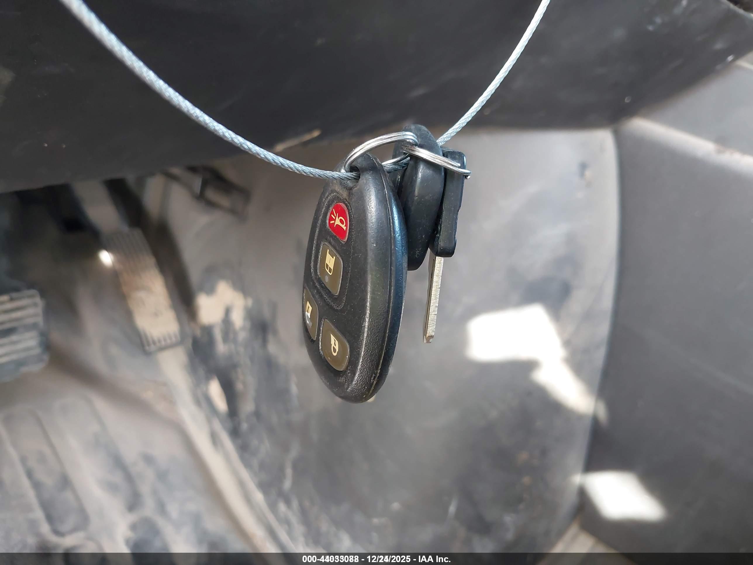 CHEVROLET EXPRESS image 11