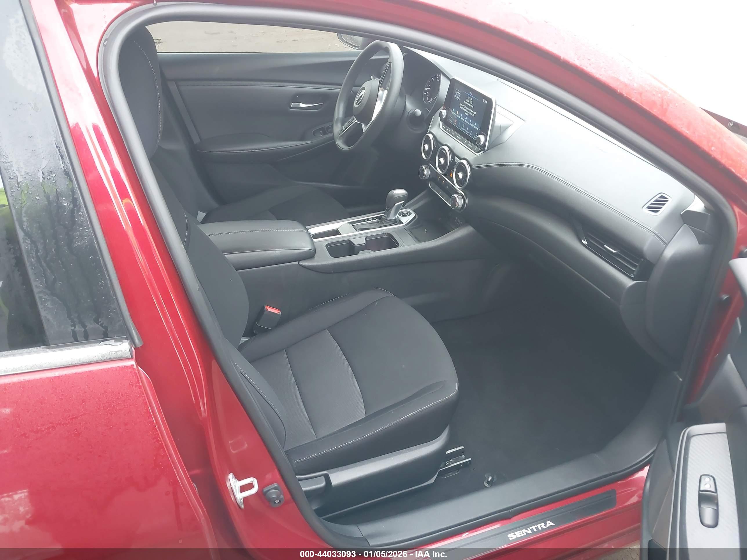 NISSAN SENTRA image 5