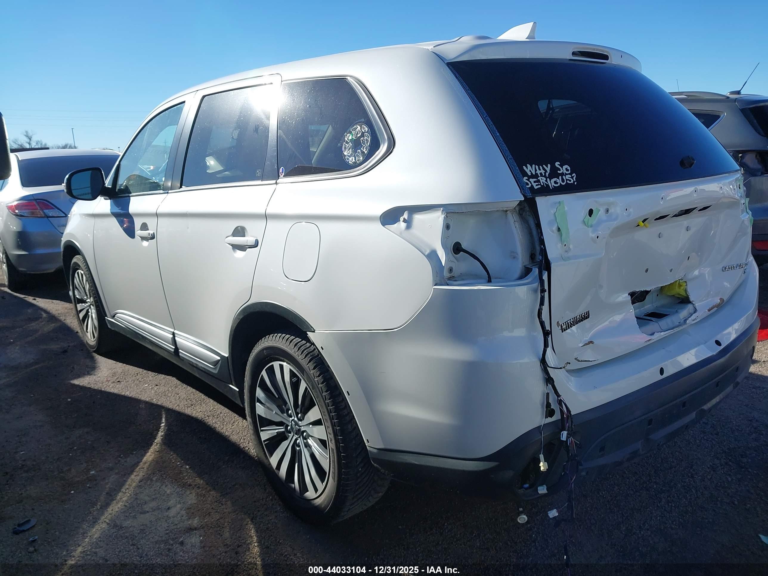 MITSUBISHI OUTLANDER image 3