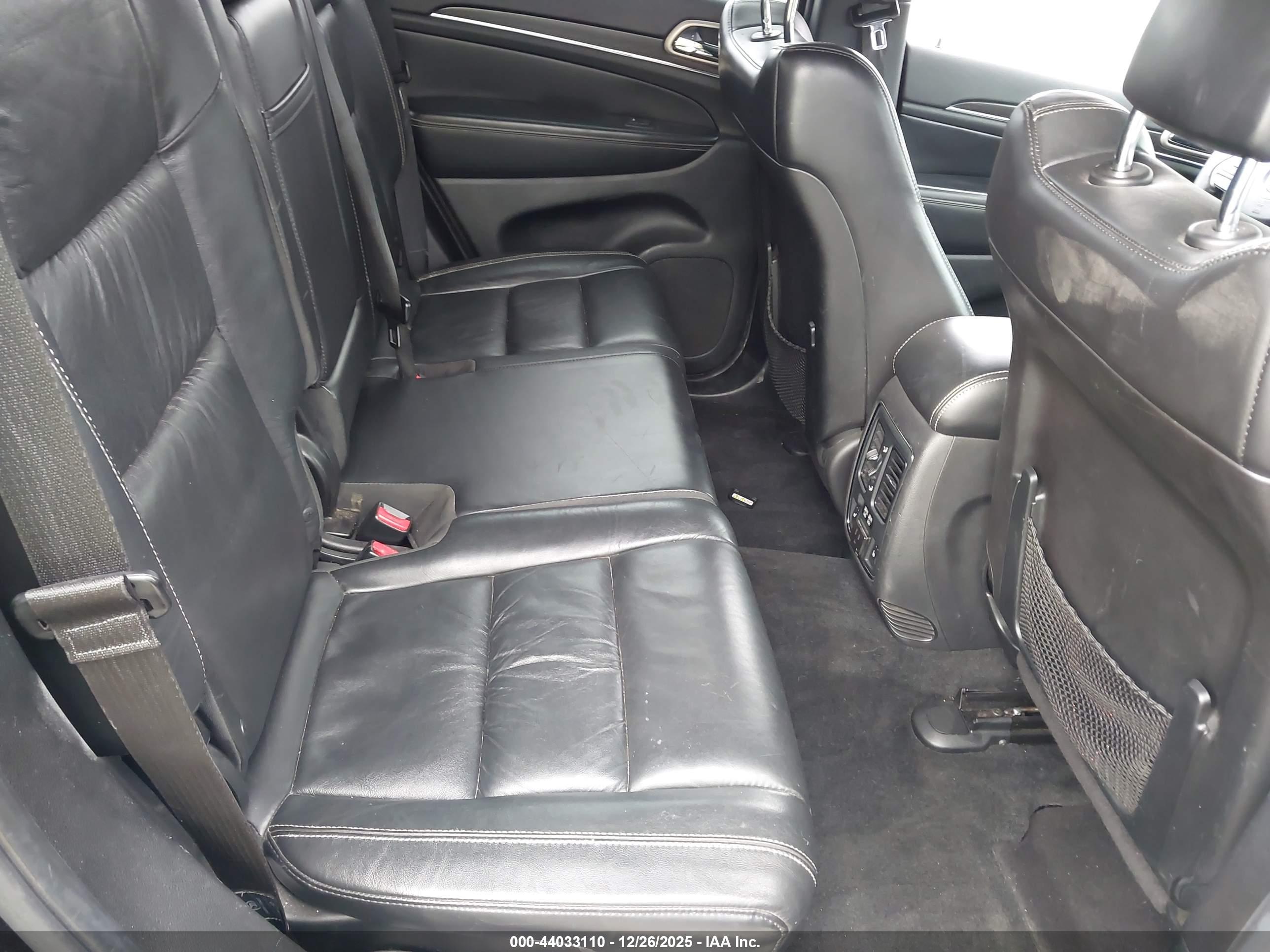 JEEP GRAND image 8
