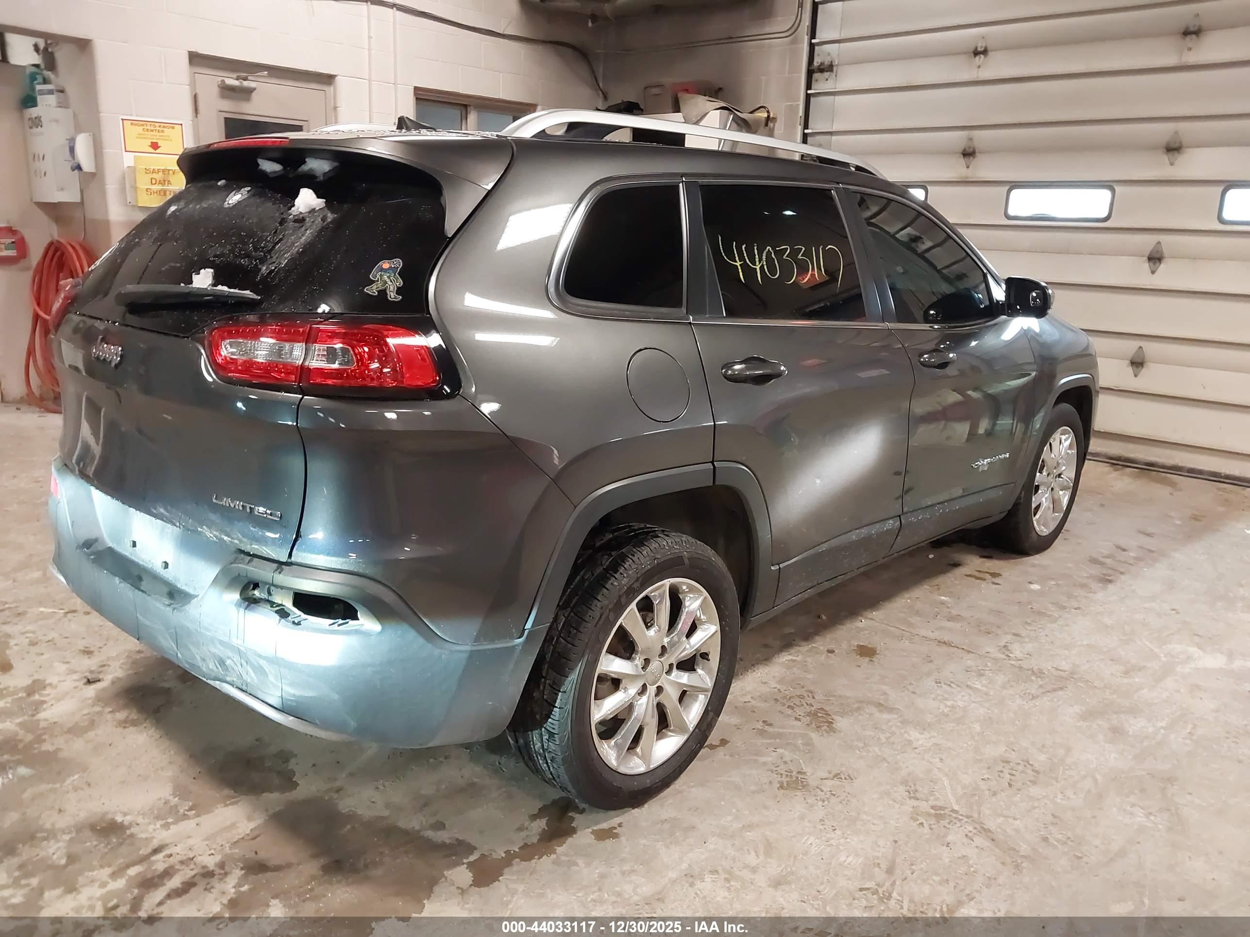 JEEP CHEROKEE image 4
