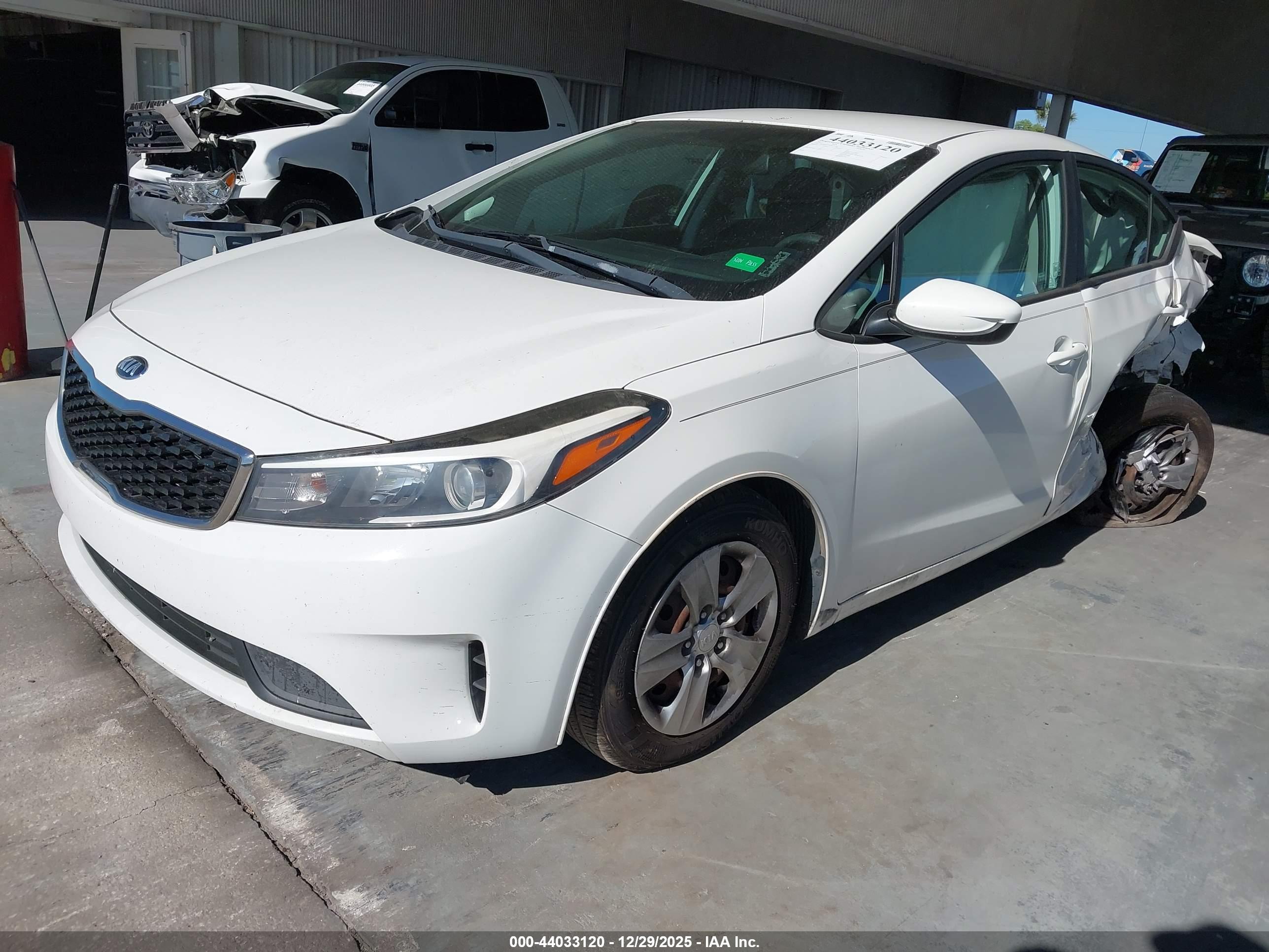 KIA FORTE image 2