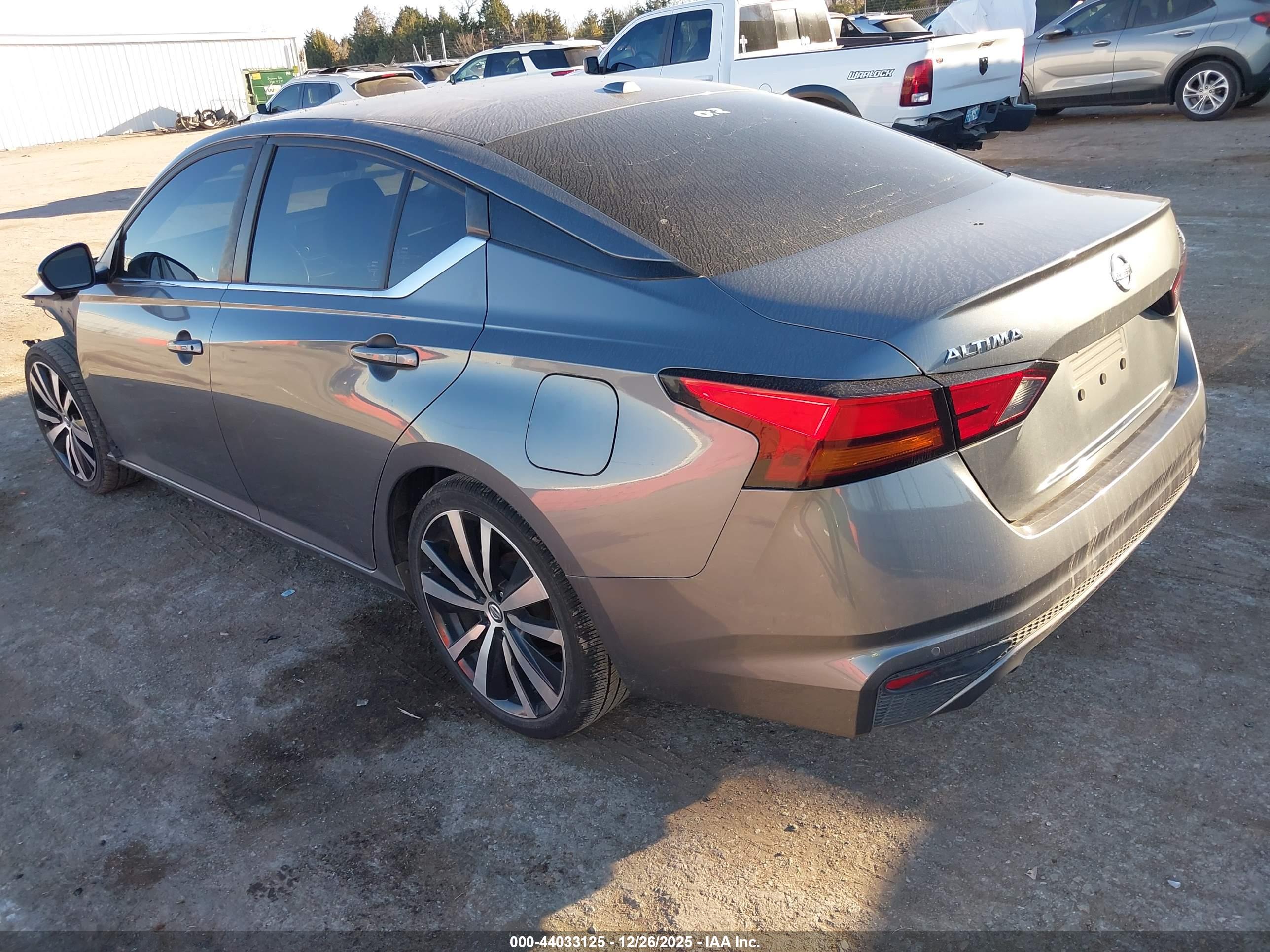 NISSAN ALTIMA image 3