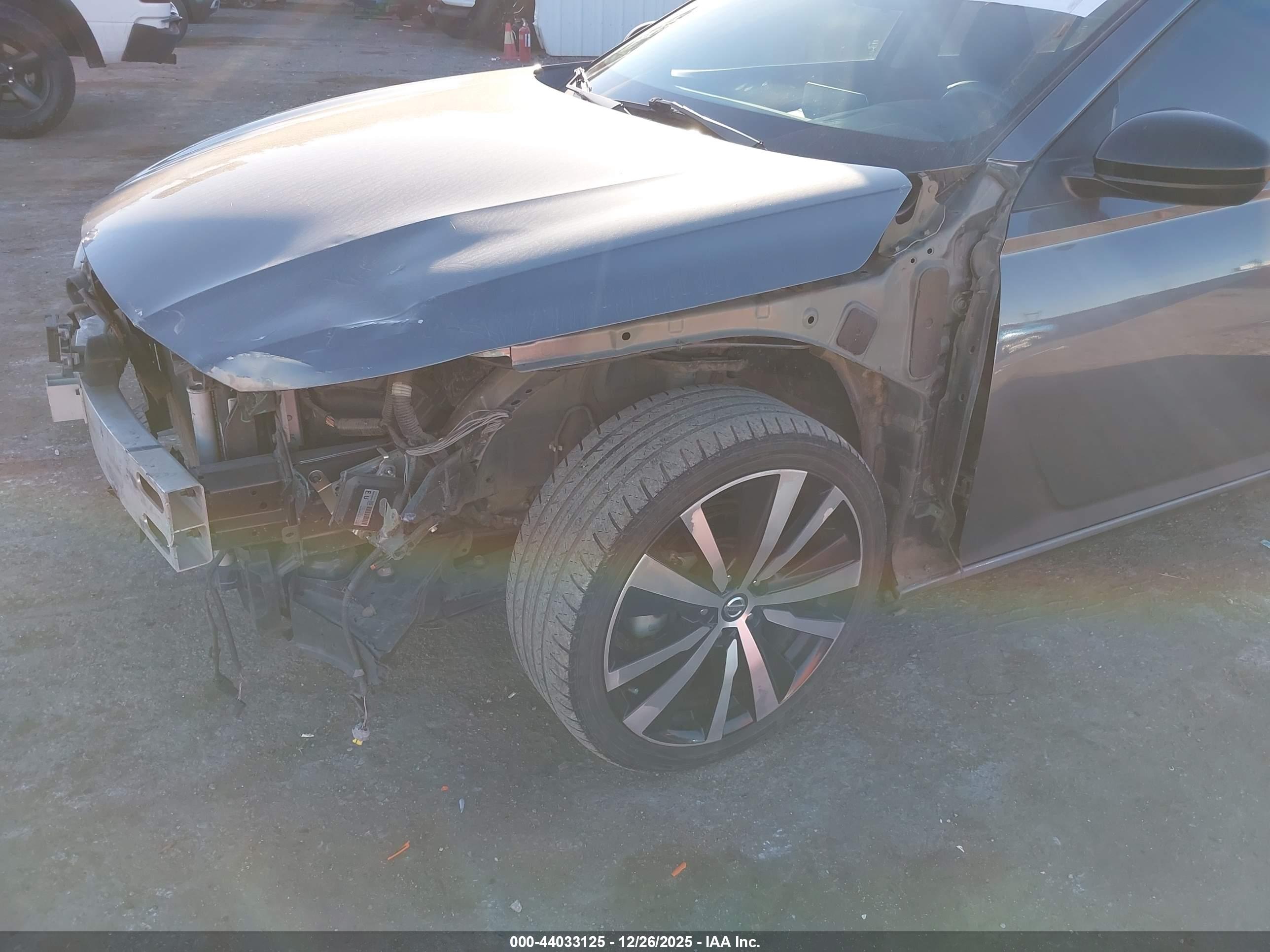 NISSAN ALTIMA image 6