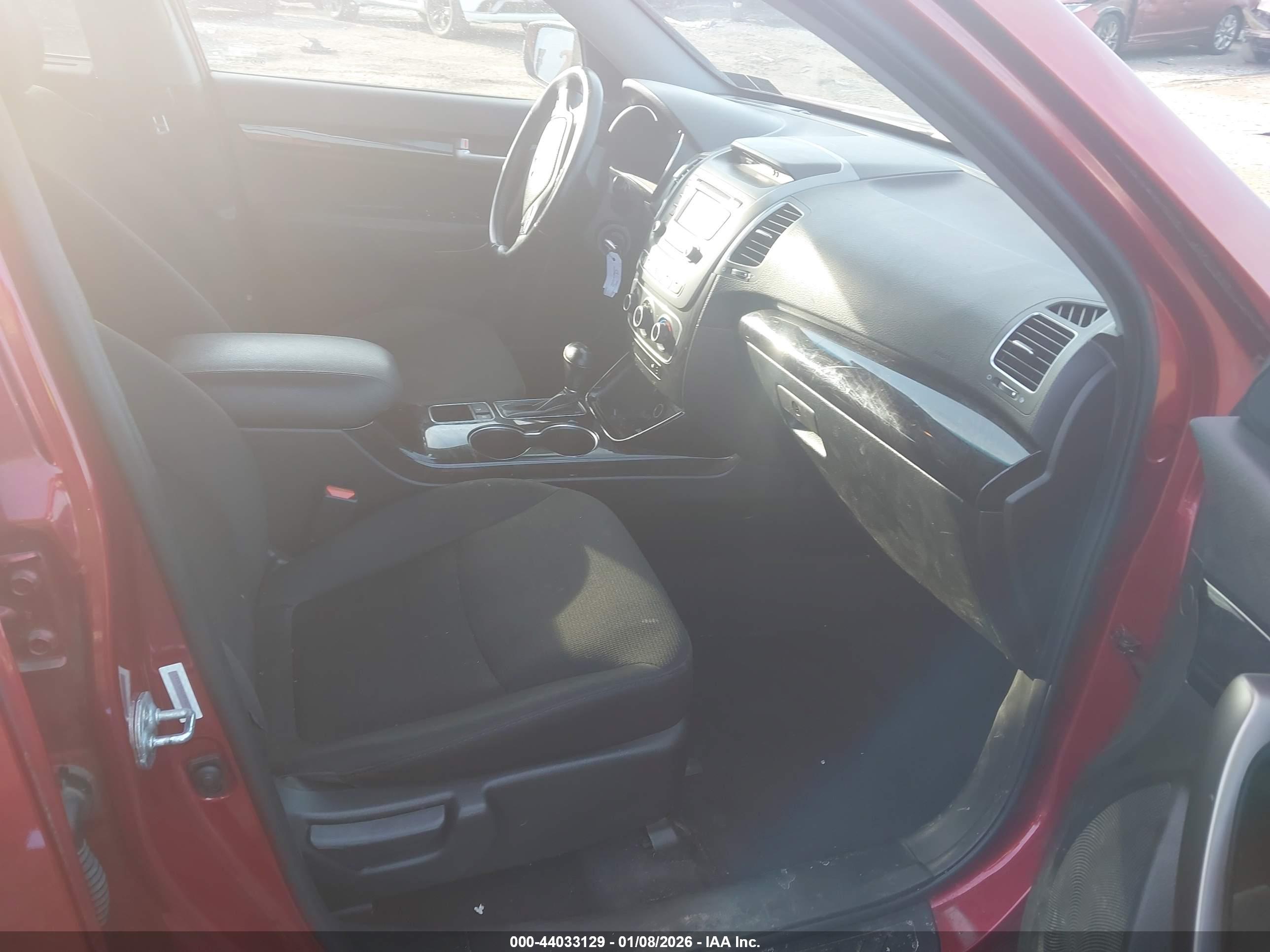 KIA SORENTO image 5