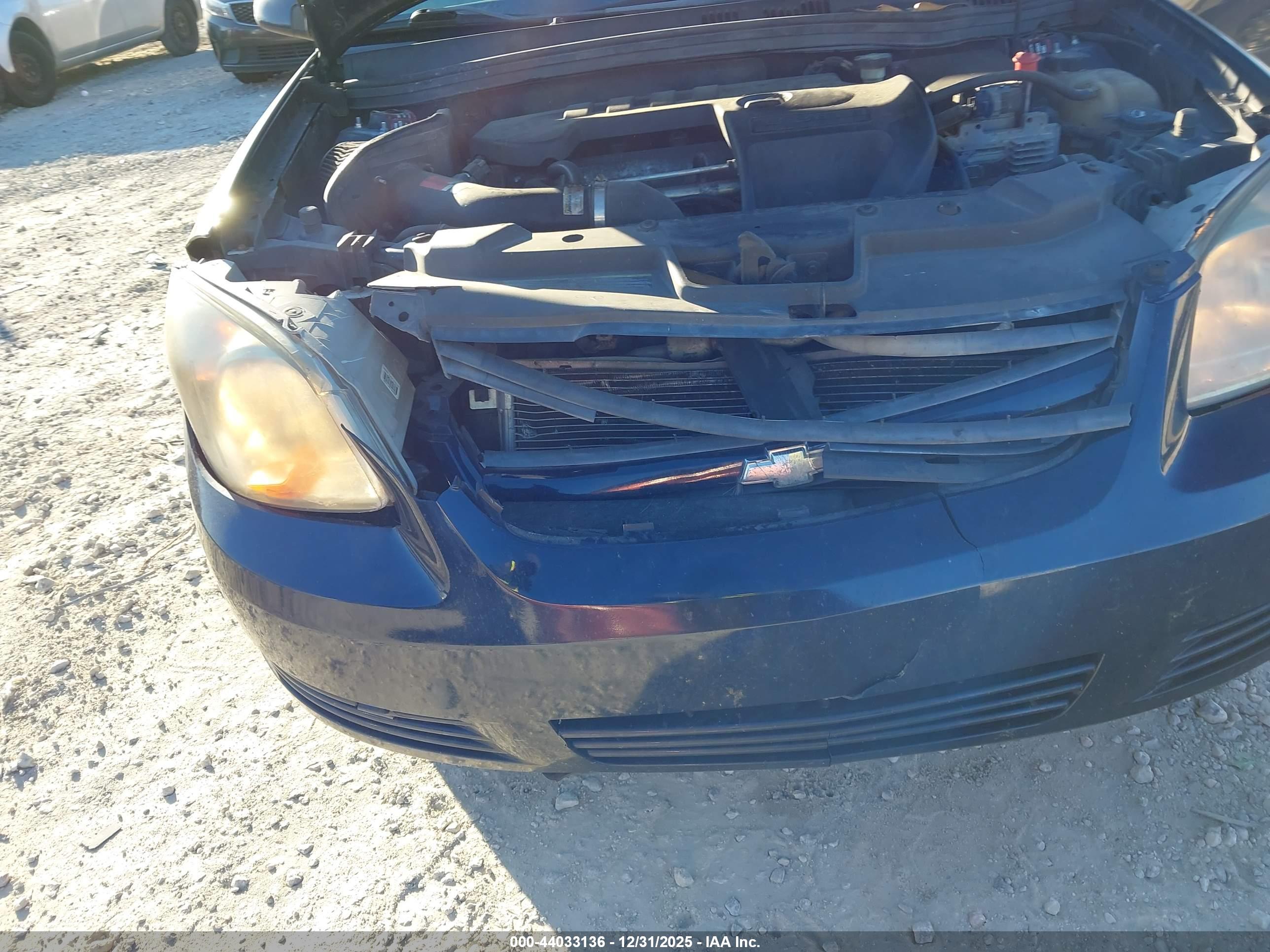 CHEVROLET COBALT image 6