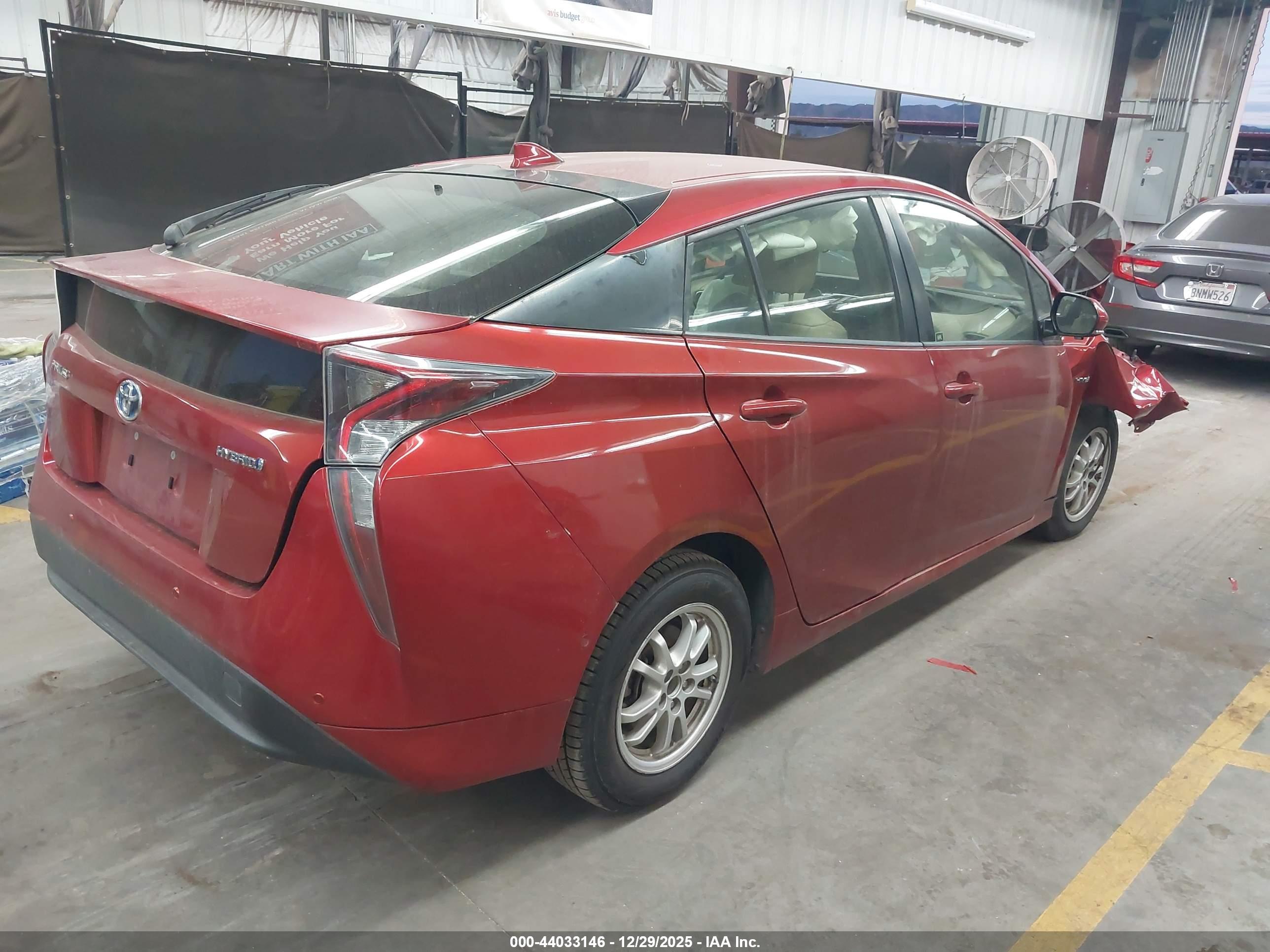 TOYOTA PRIUS image 4