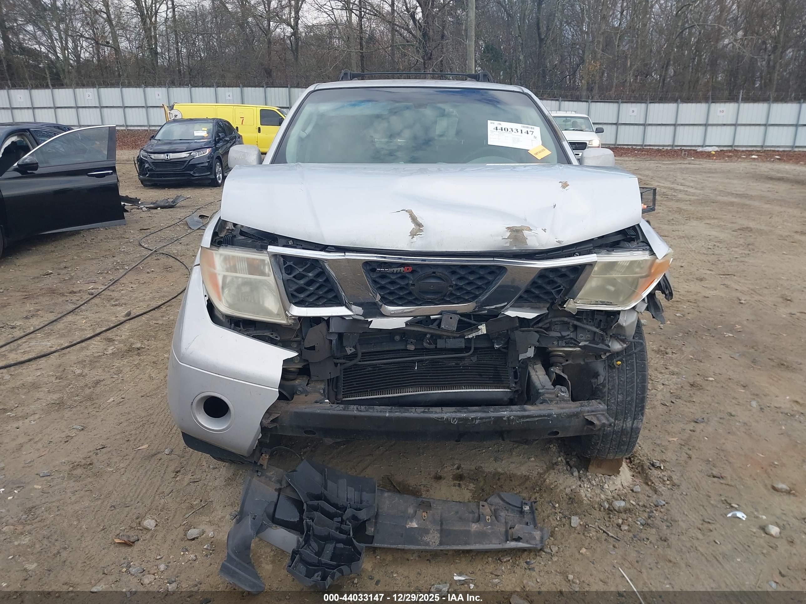 NISSAN PATHFINDER image 6
