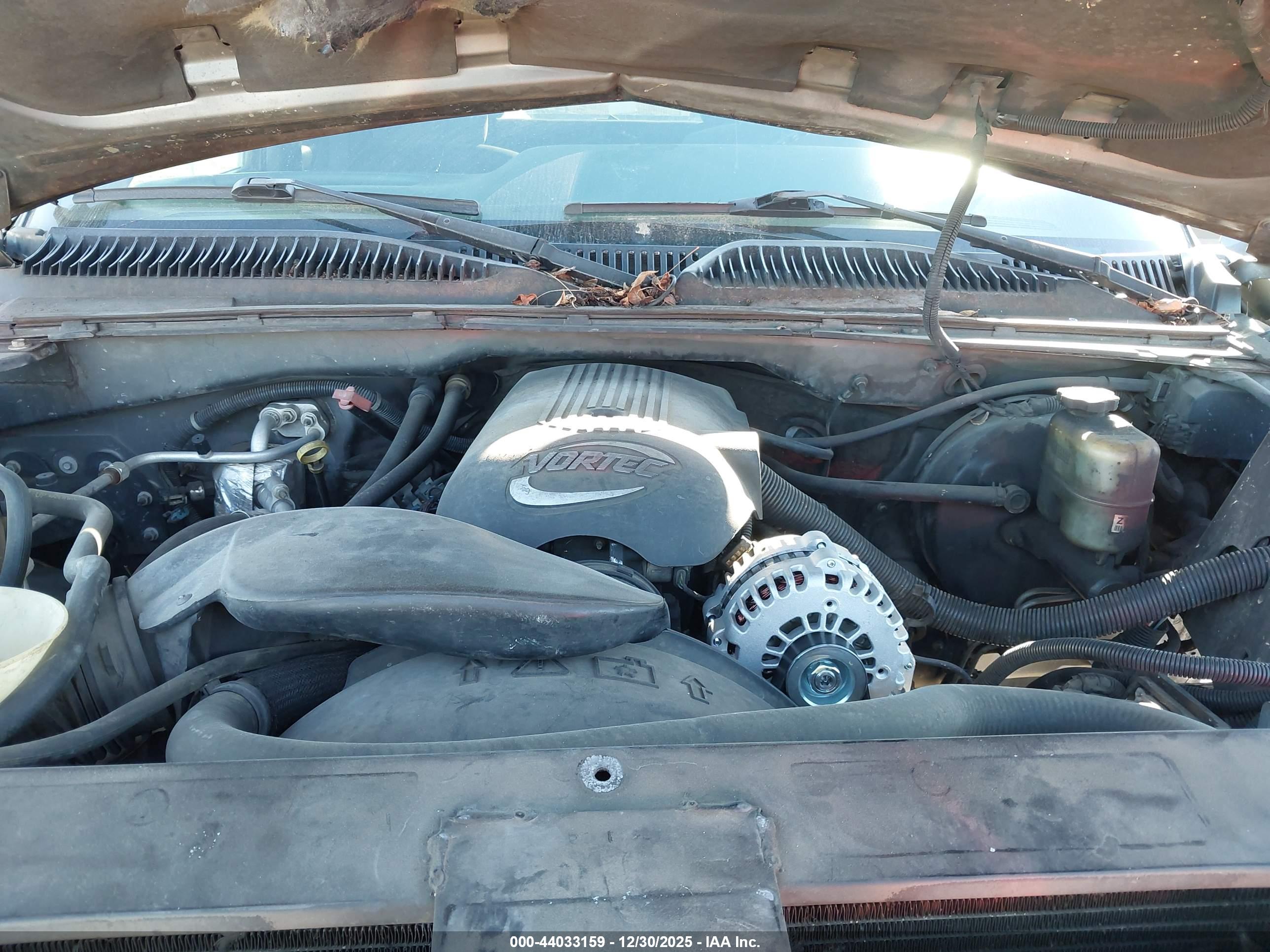 CHEVROLET SILVERADO image 10