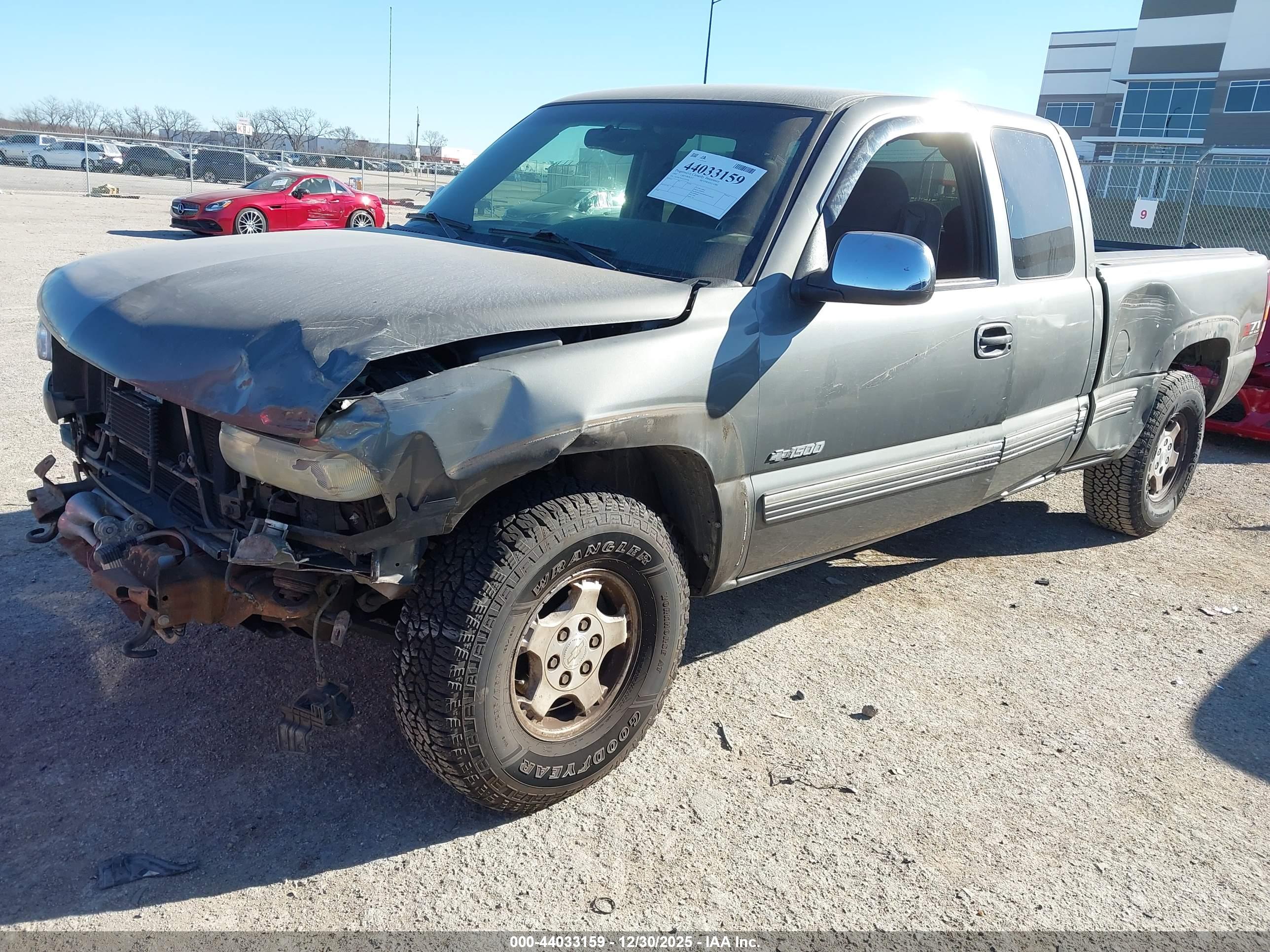CHEVROLET SILVERADO image 2