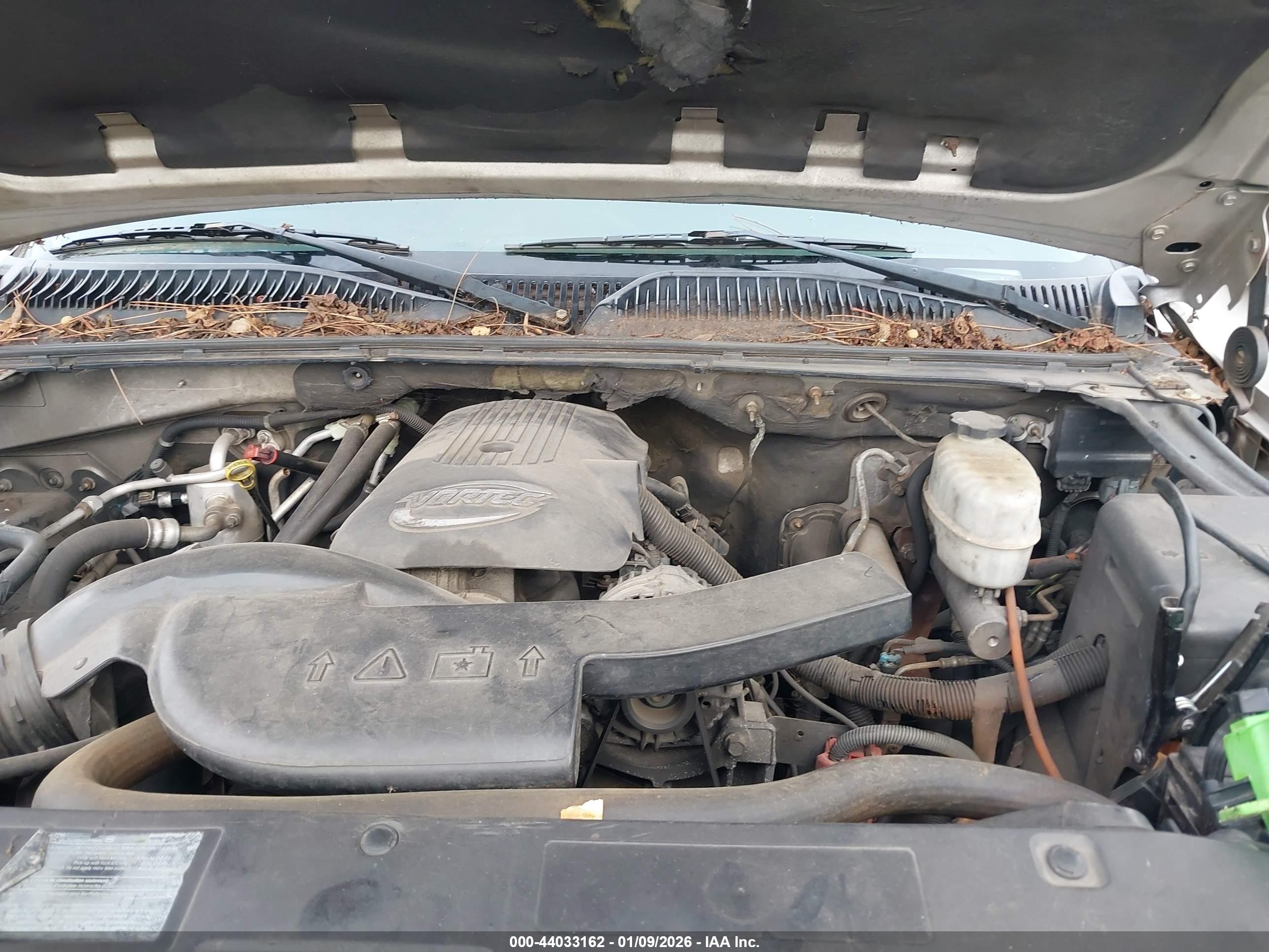 CHEVROLET TAHOE image 10