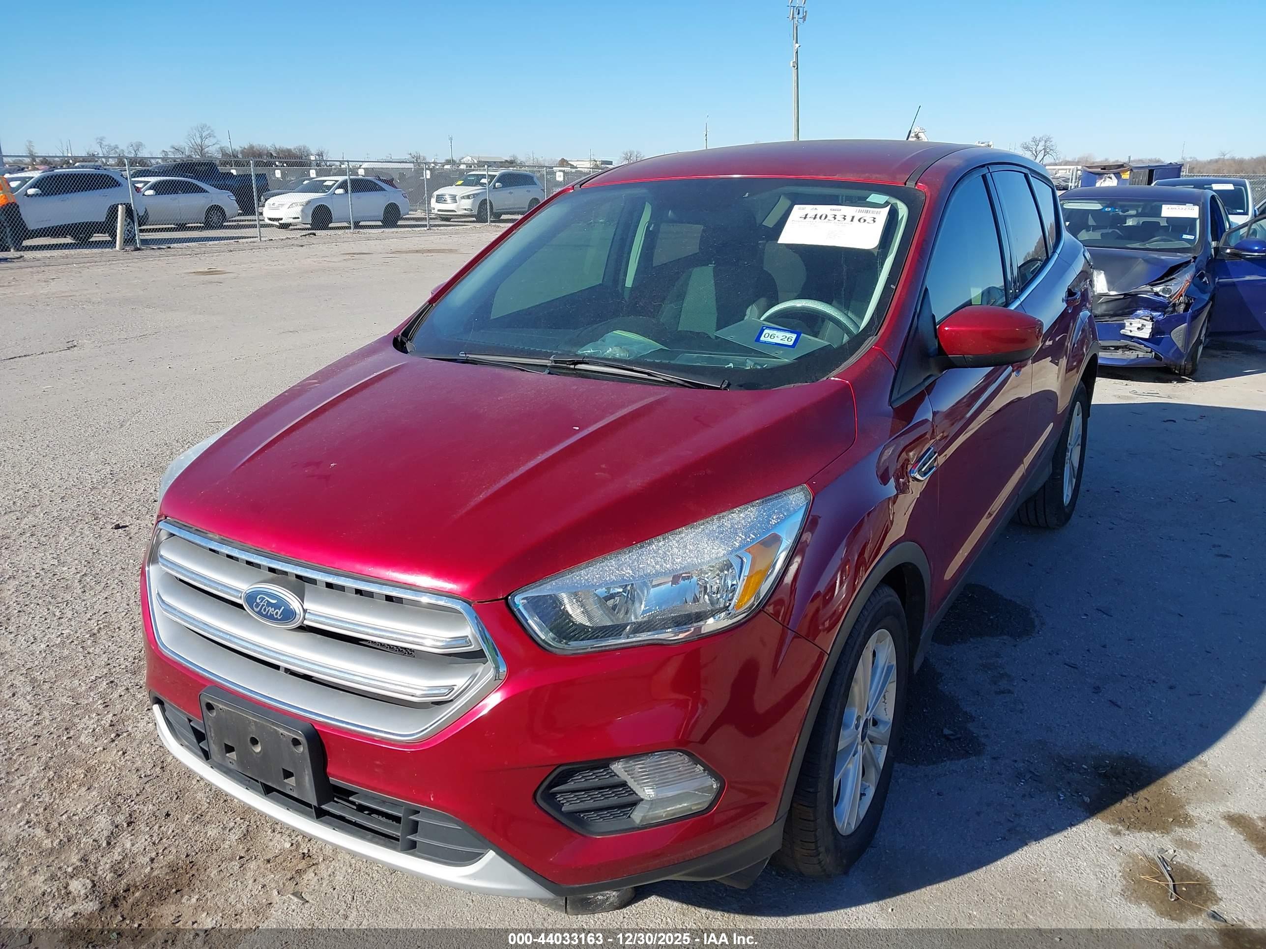 FORD ESCAPE image 2