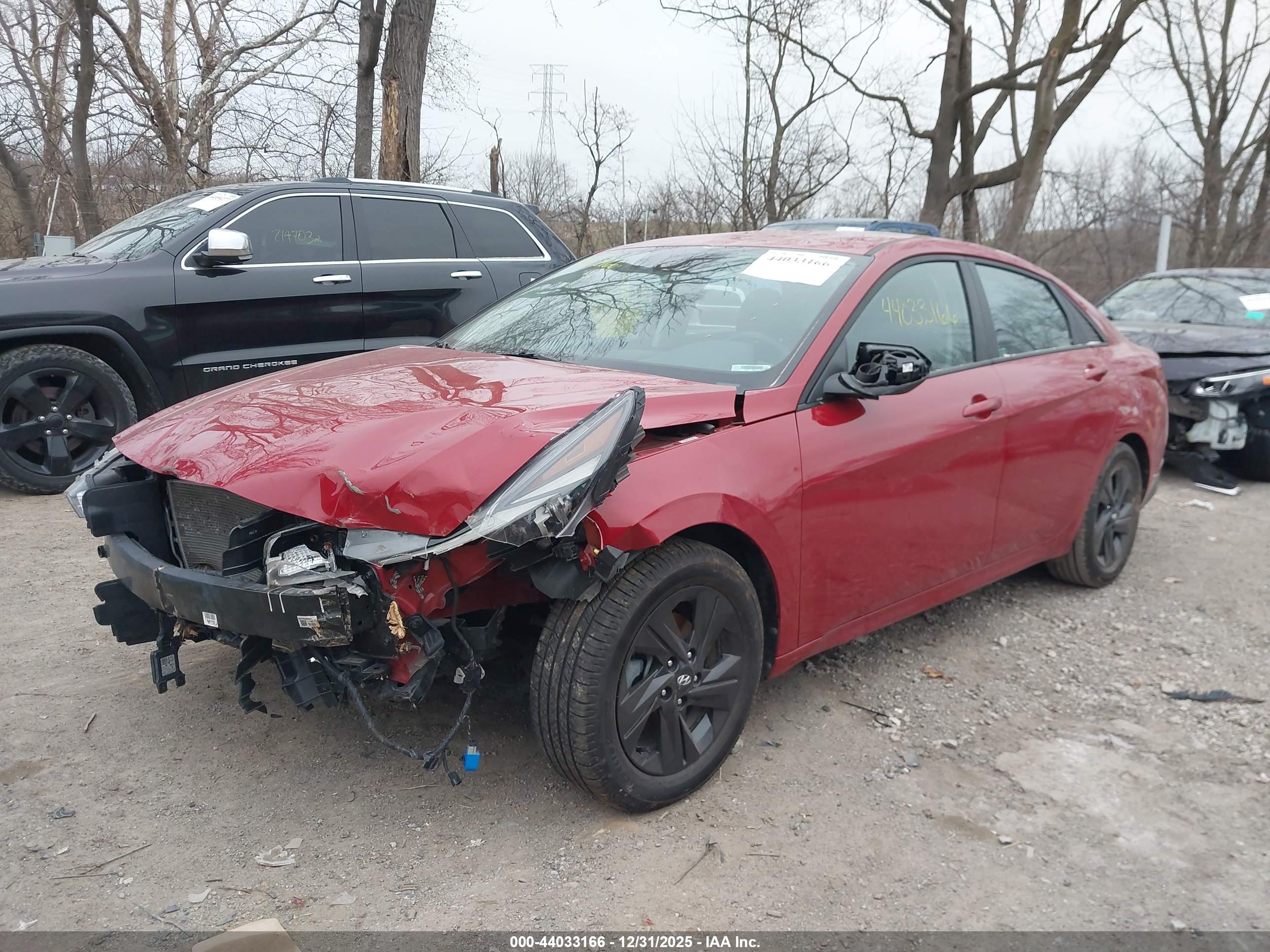 HYUNDAI ELANTRA image 6