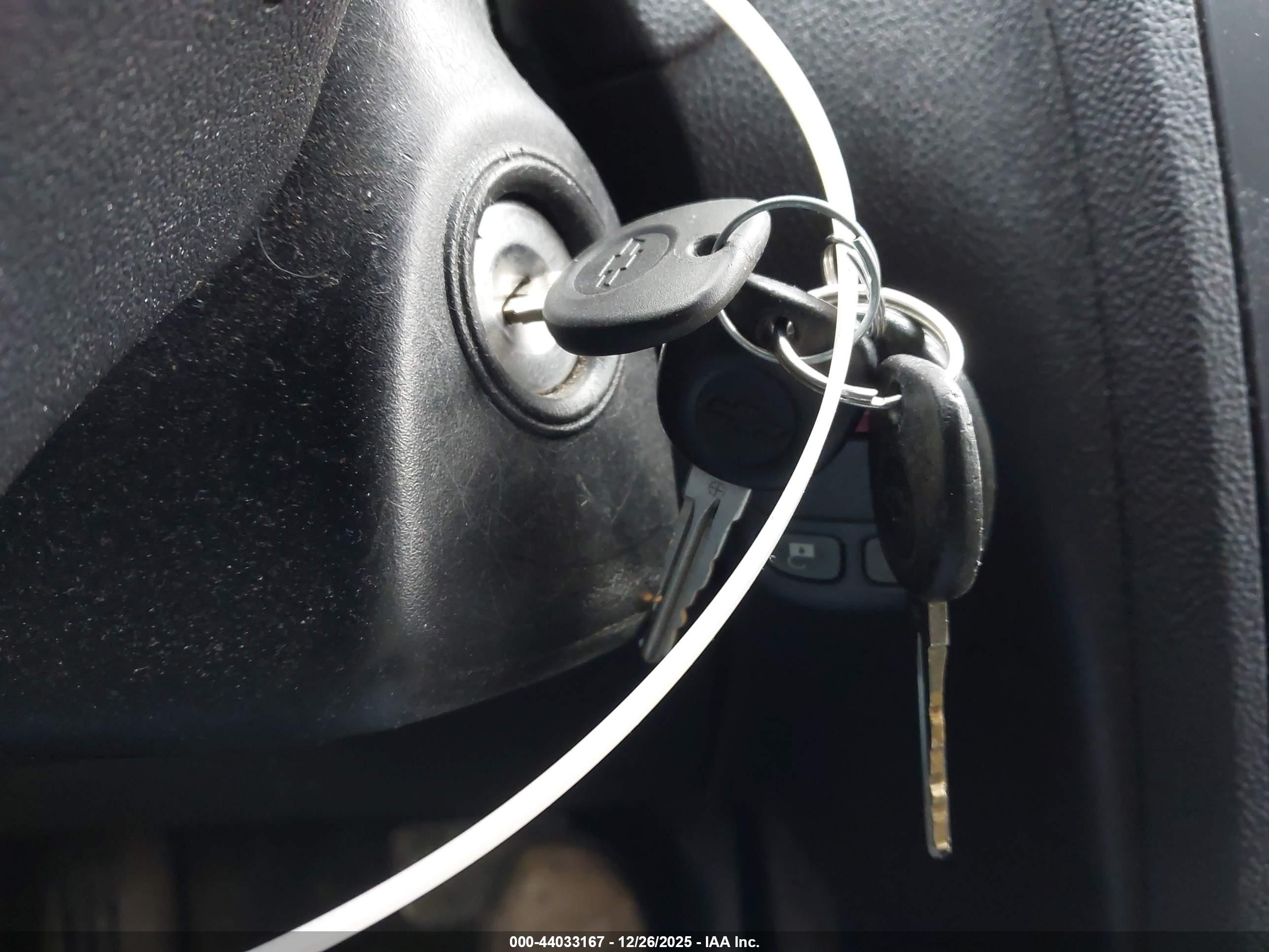 CHEVROLET HHR image 11
