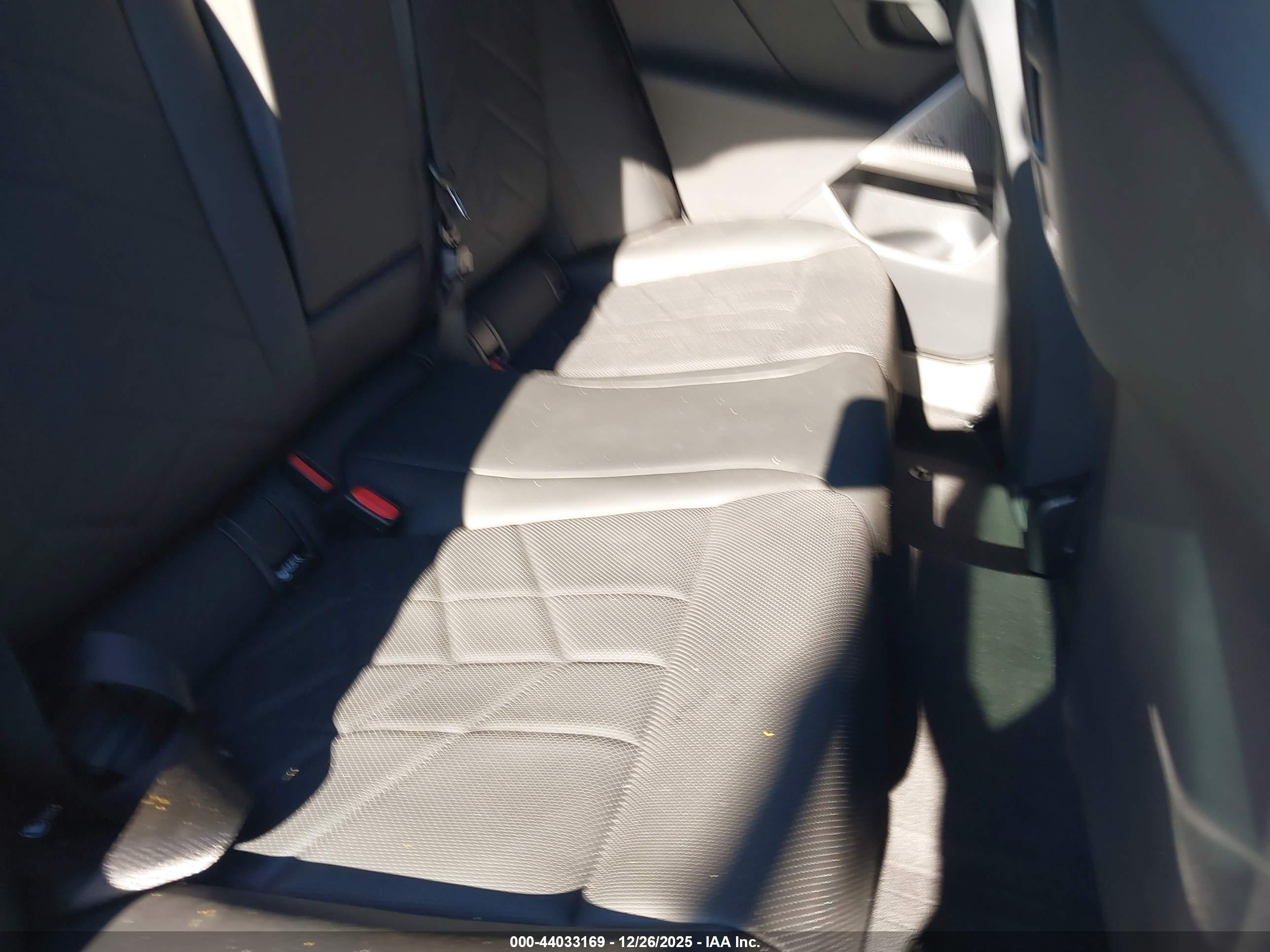 BMW I5 image 8