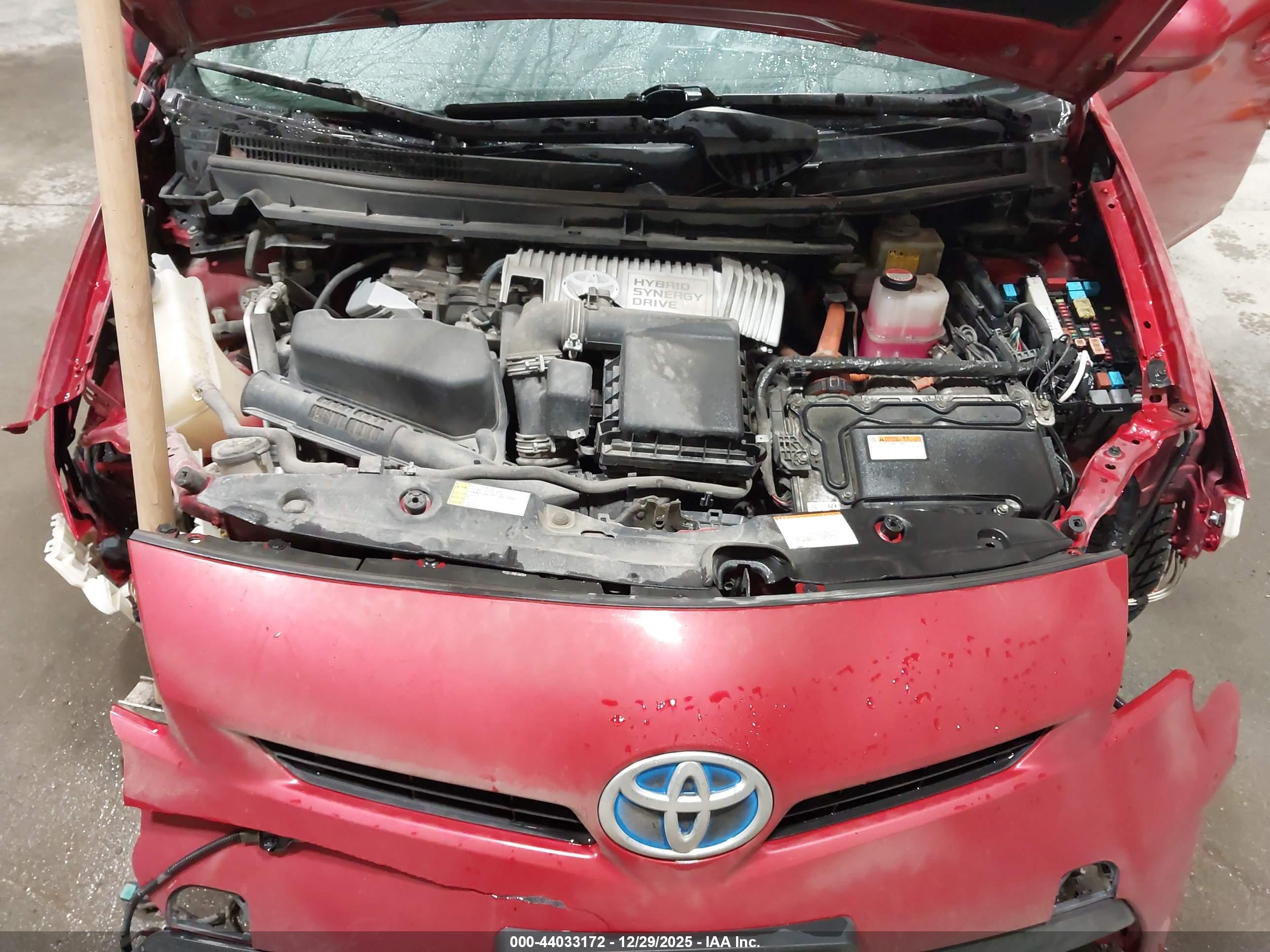 TOYOTA PRIUS image 10