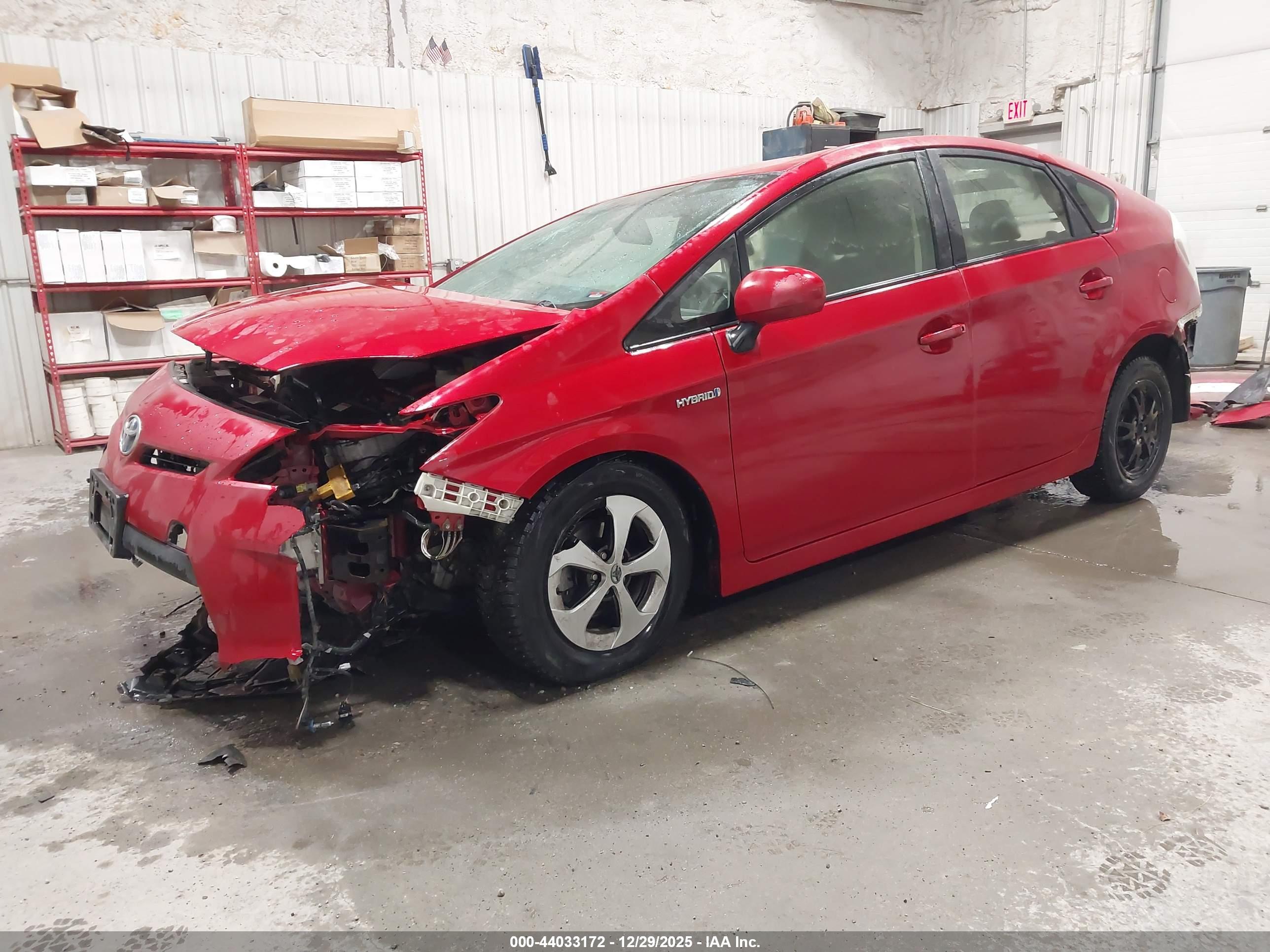 TOYOTA PRIUS image 2