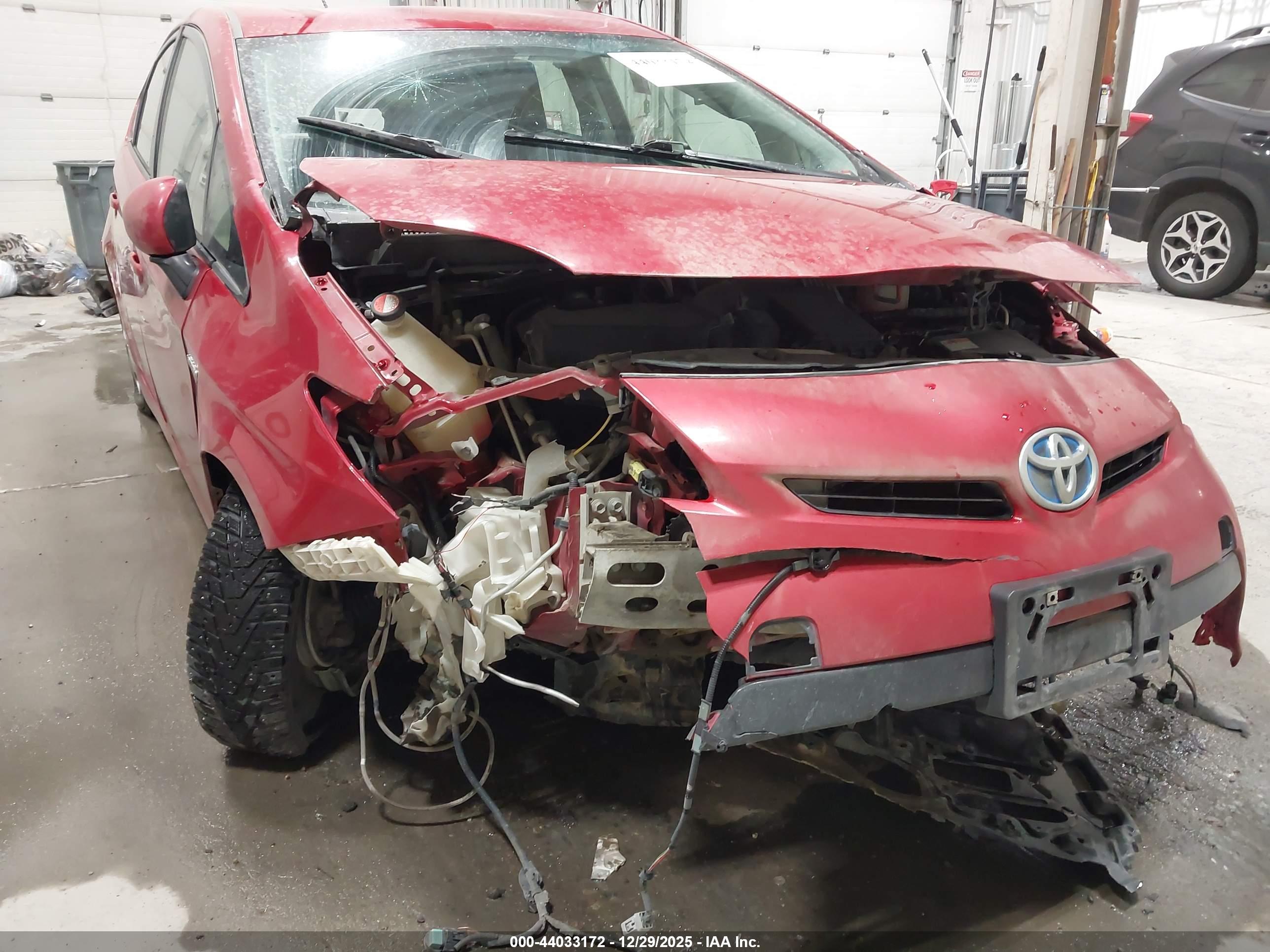 TOYOTA PRIUS image 6