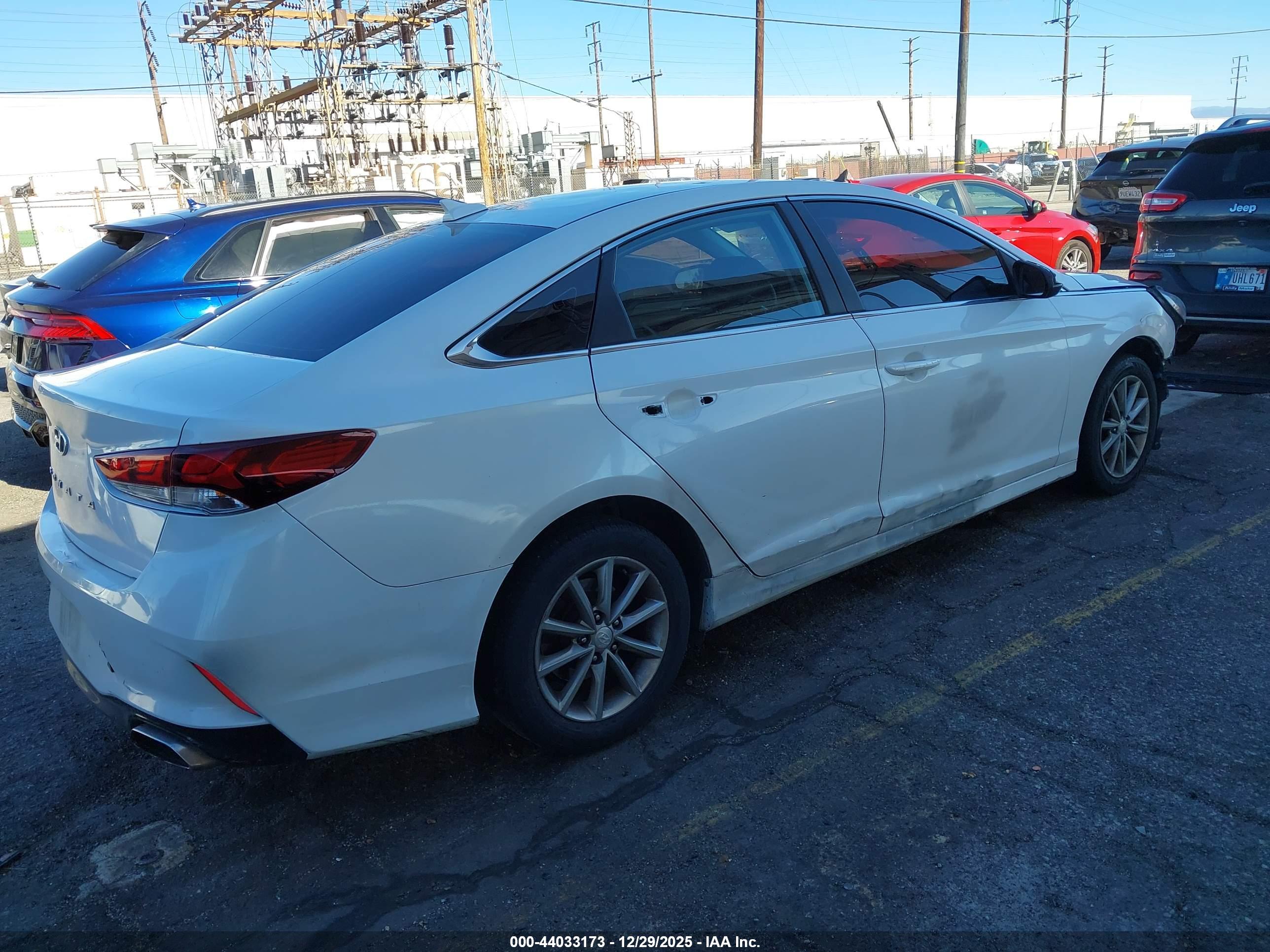 HYUNDAI SONATA image 4