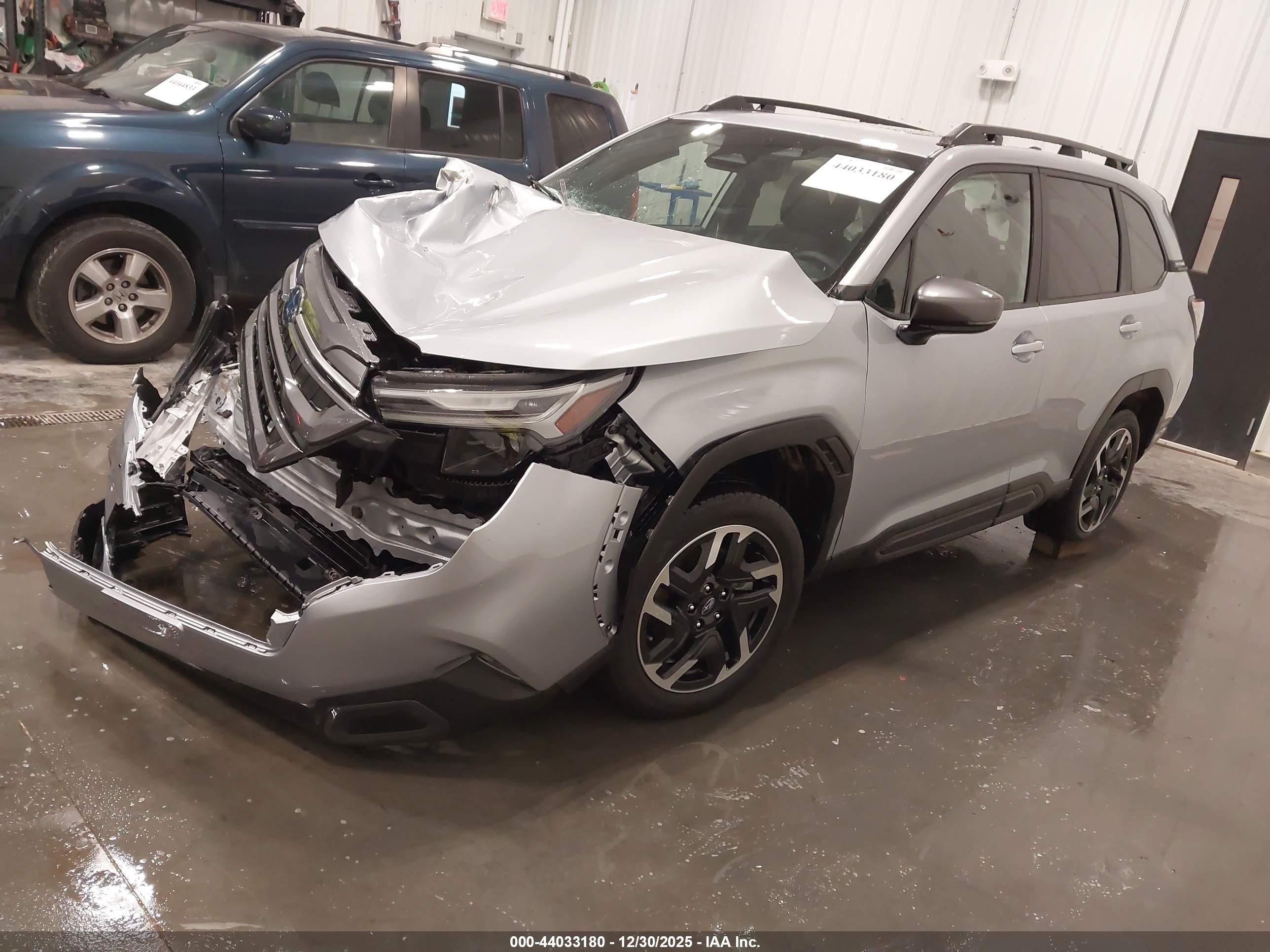 SUBARU FORESTER image 2