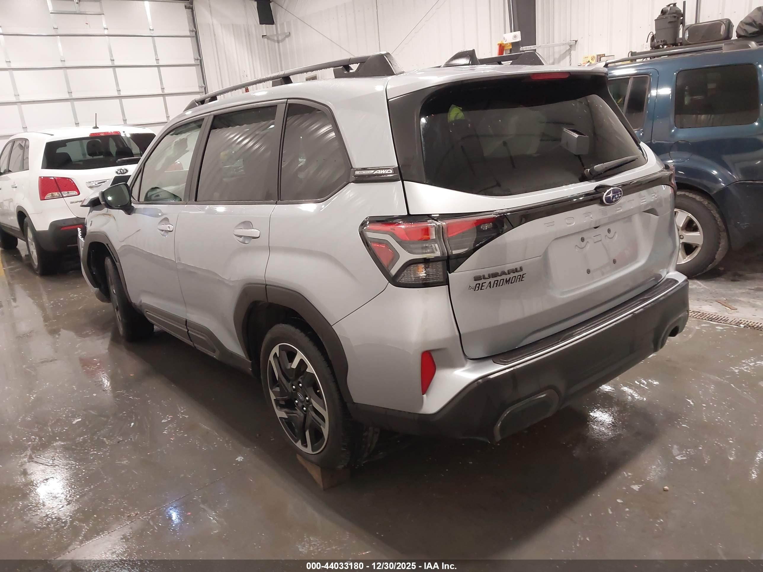 SUBARU FORESTER image 3