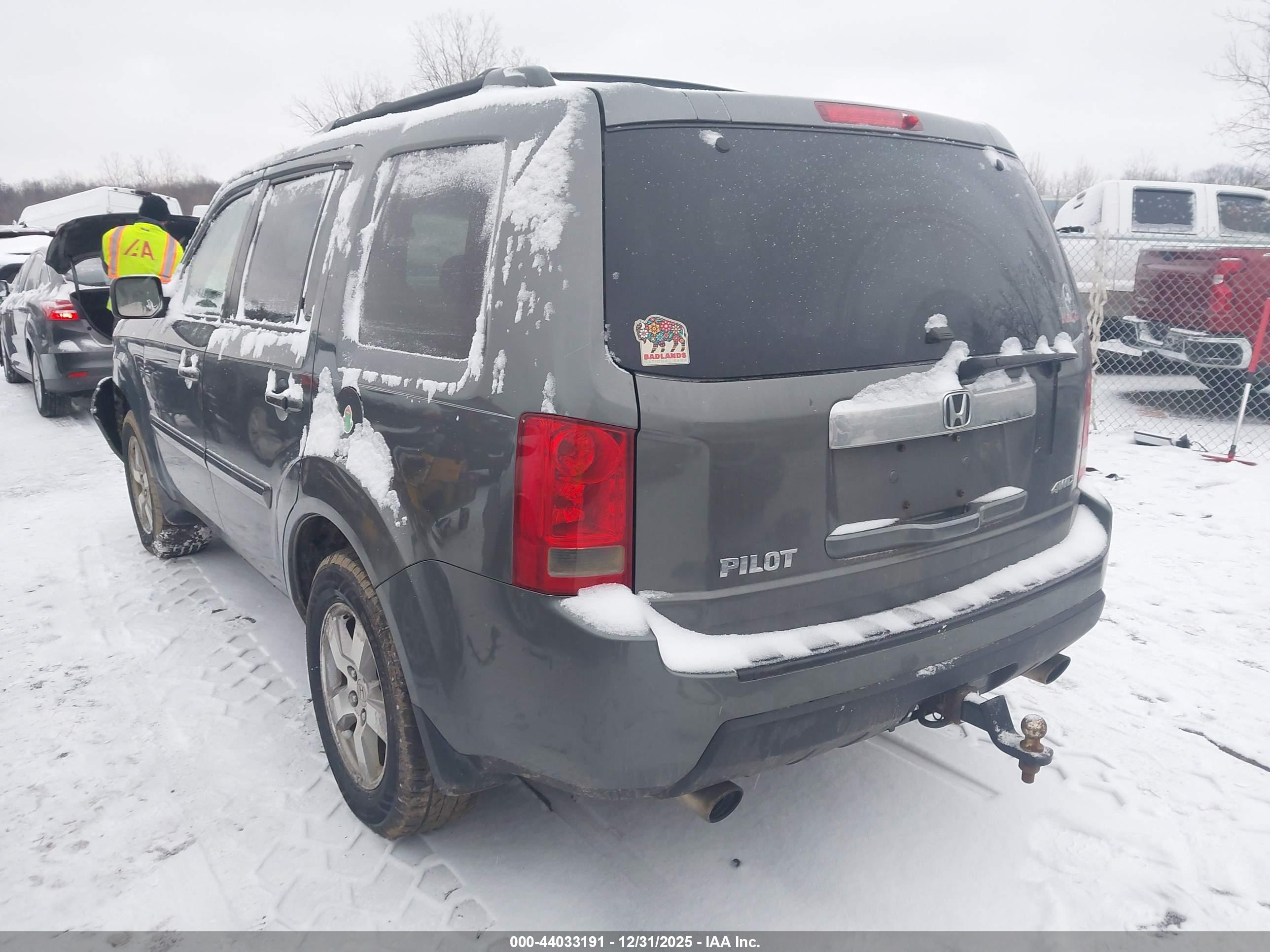 HONDA PILOT image 3