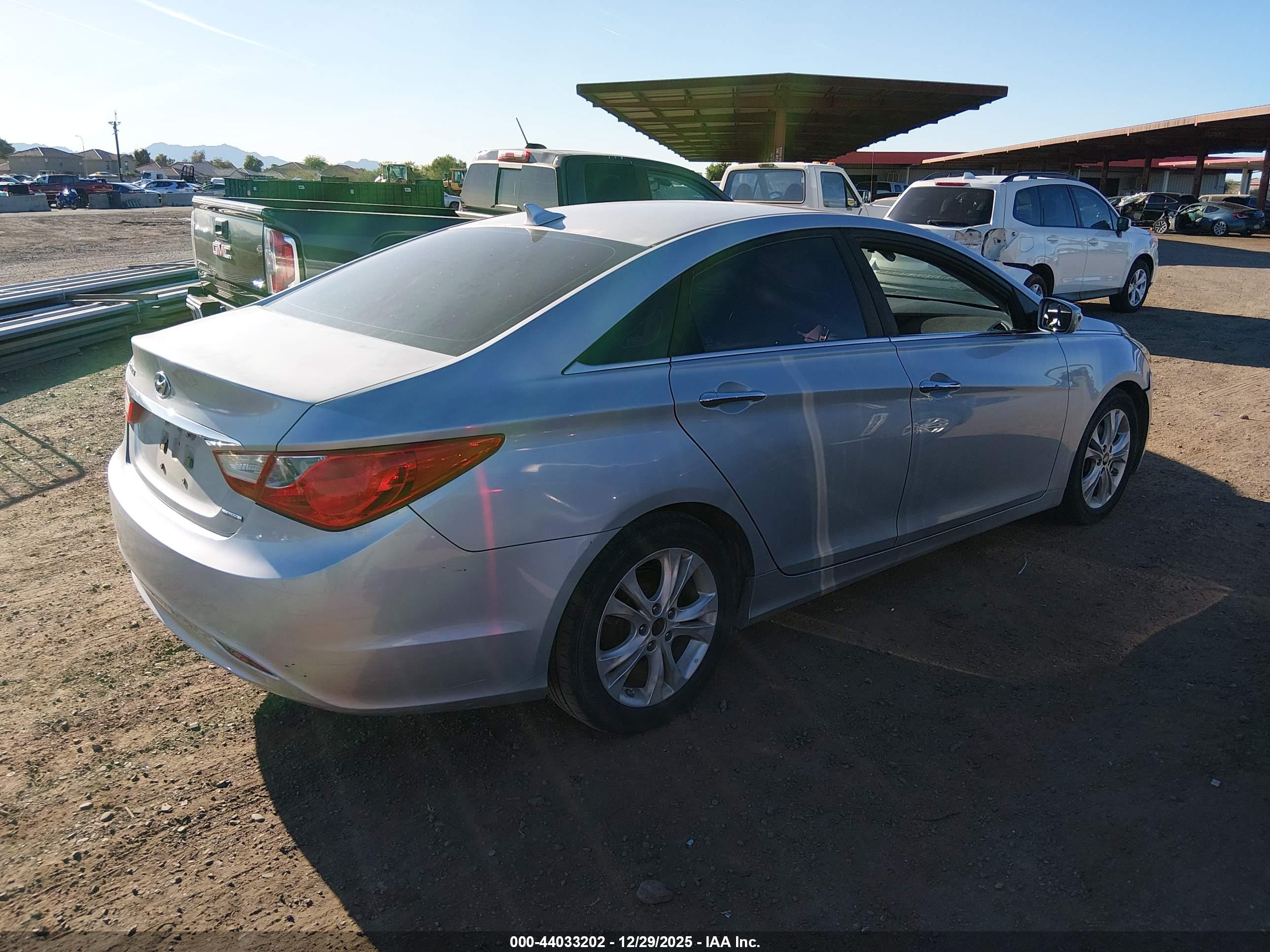 HYUNDAI SONATA image 4