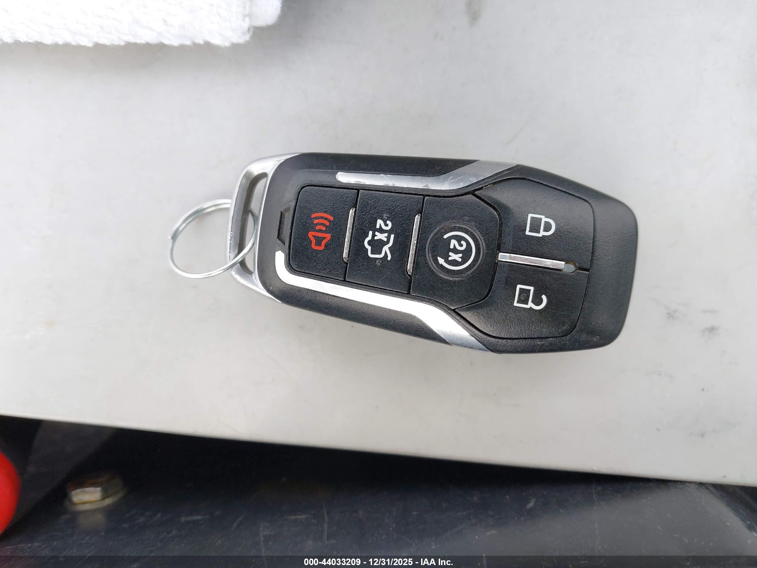 FORD EXPLORER image 11
