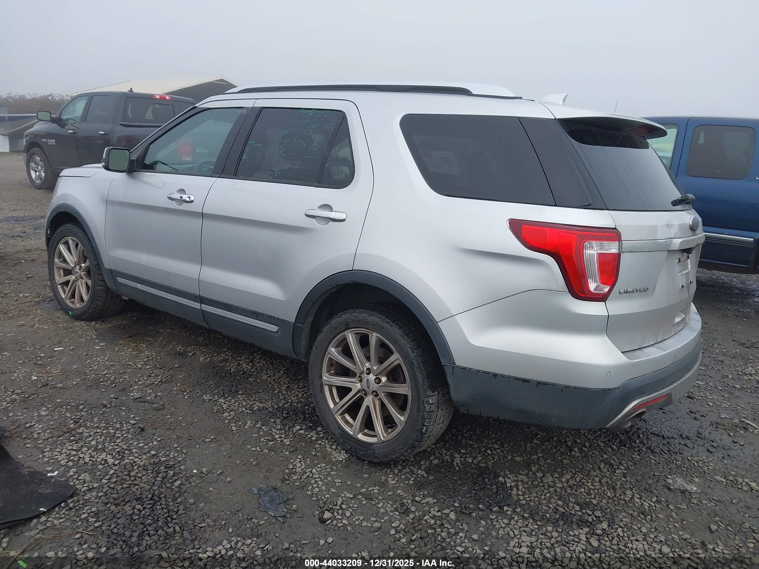 FORD EXPLORER image 3