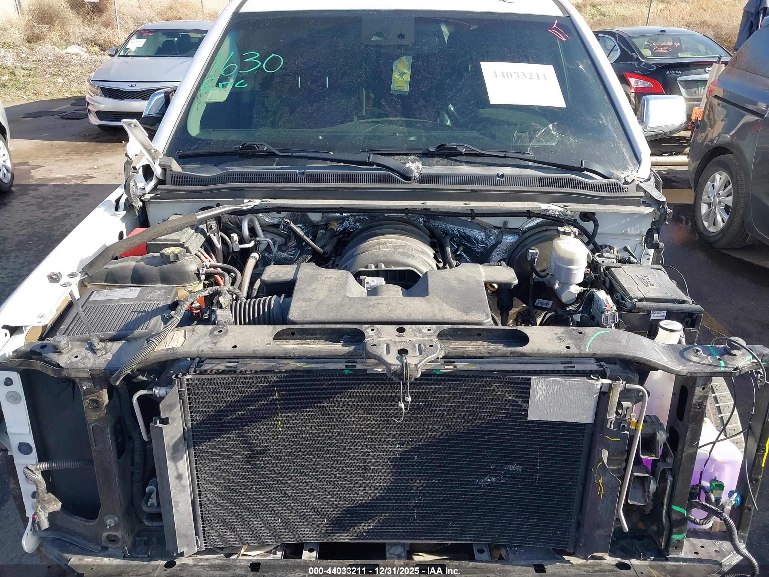 CHEVROLET SUBURBAN image 10
