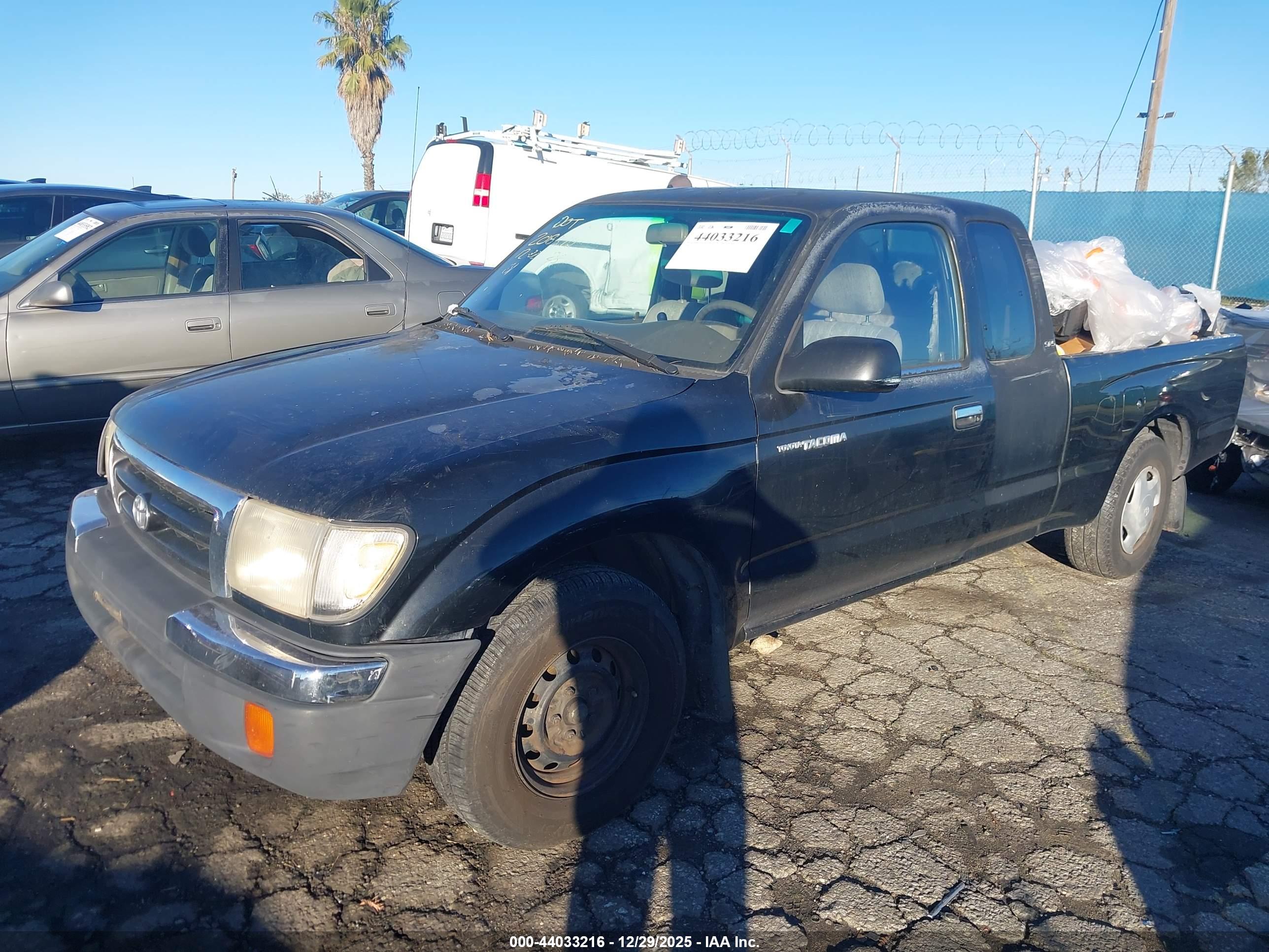 TOYOTA TACOMA image 2