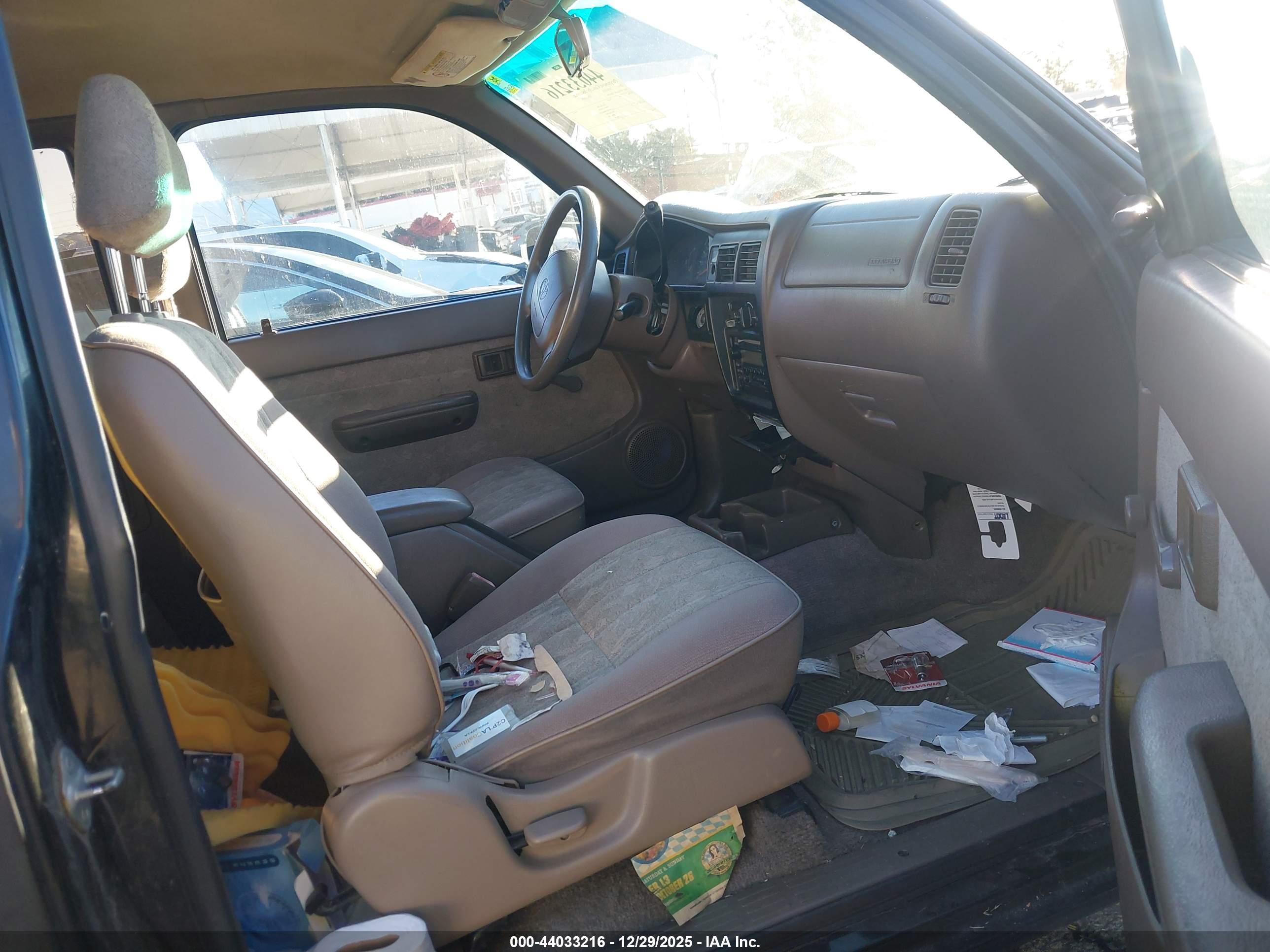 TOYOTA TACOMA image 5