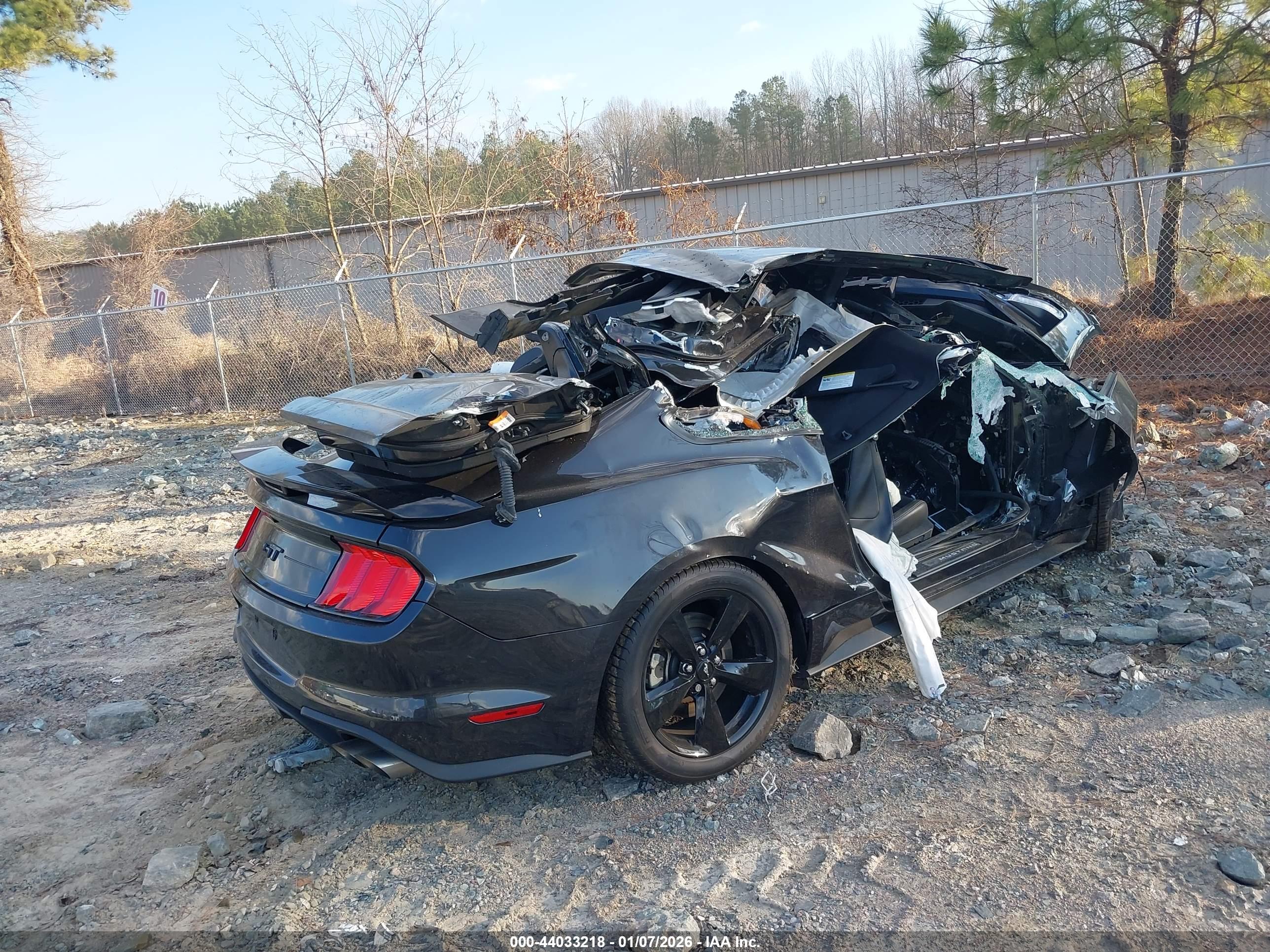 FORD MUSTANG image 4