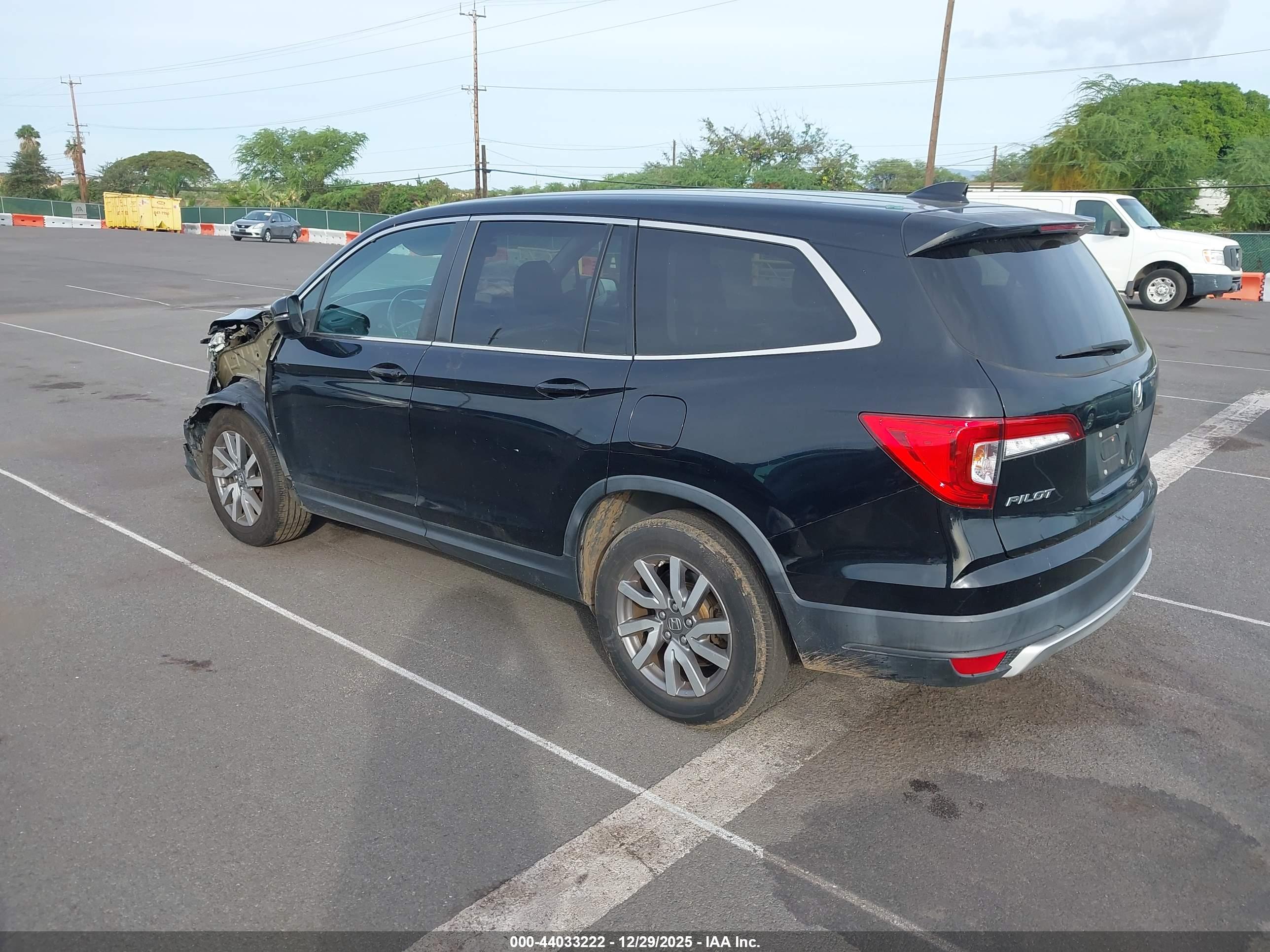 HONDA PILOT image 3