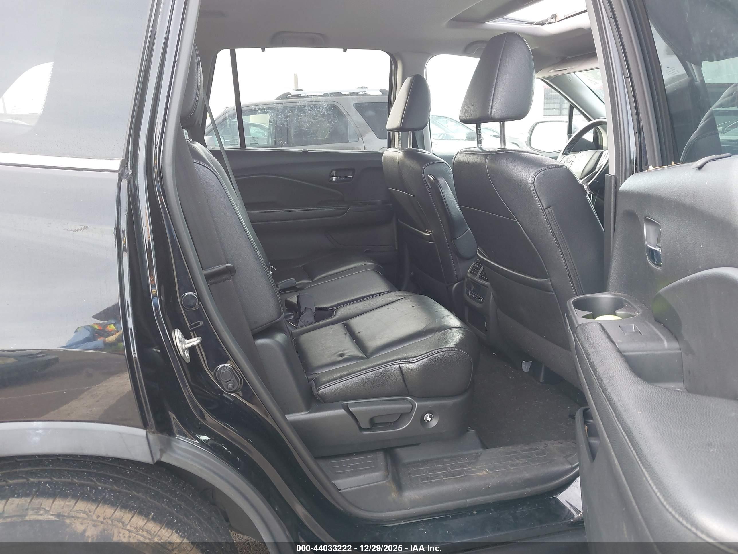 HONDA PILOT image 8