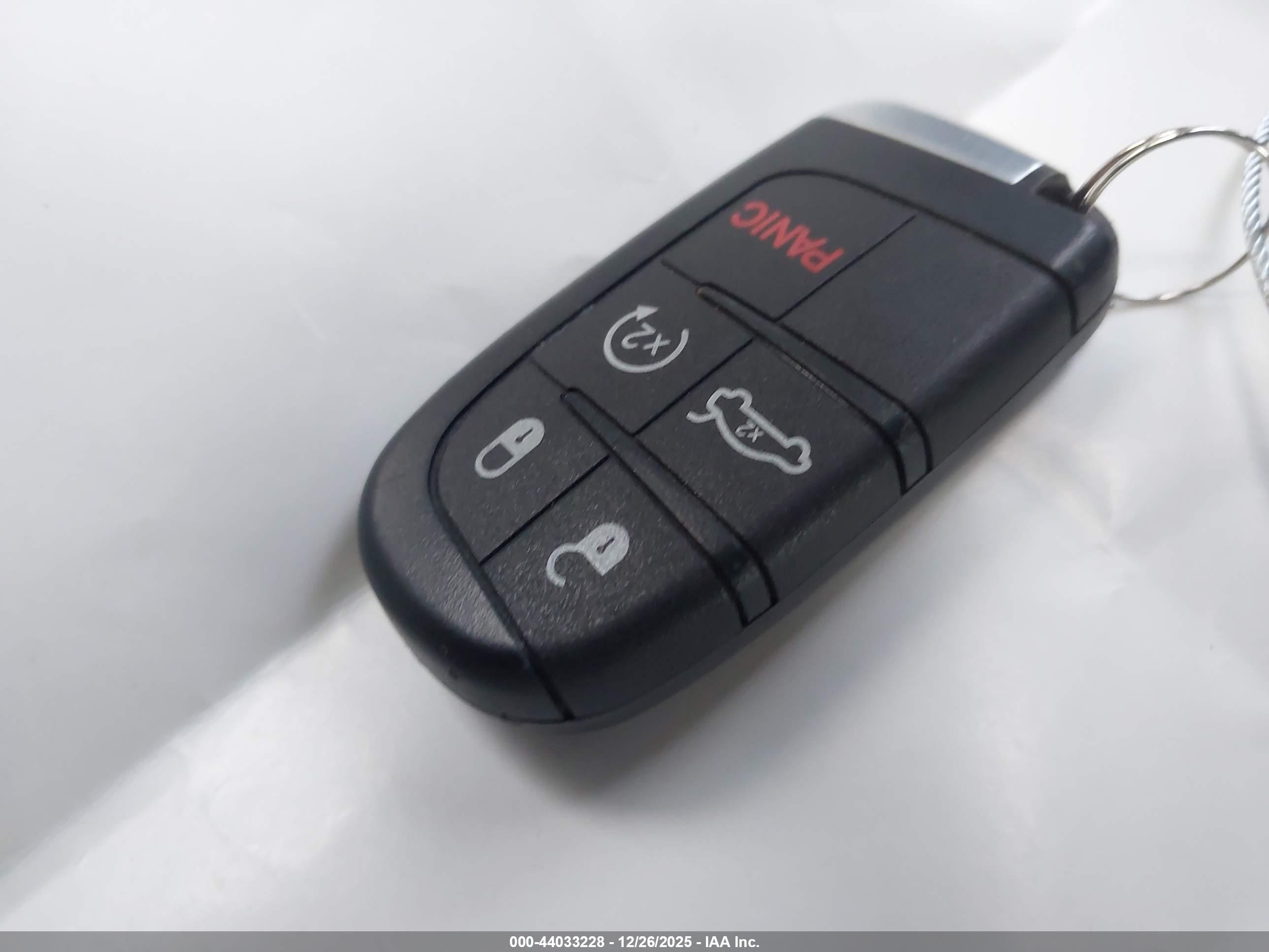 JEEP GRAND image 11
