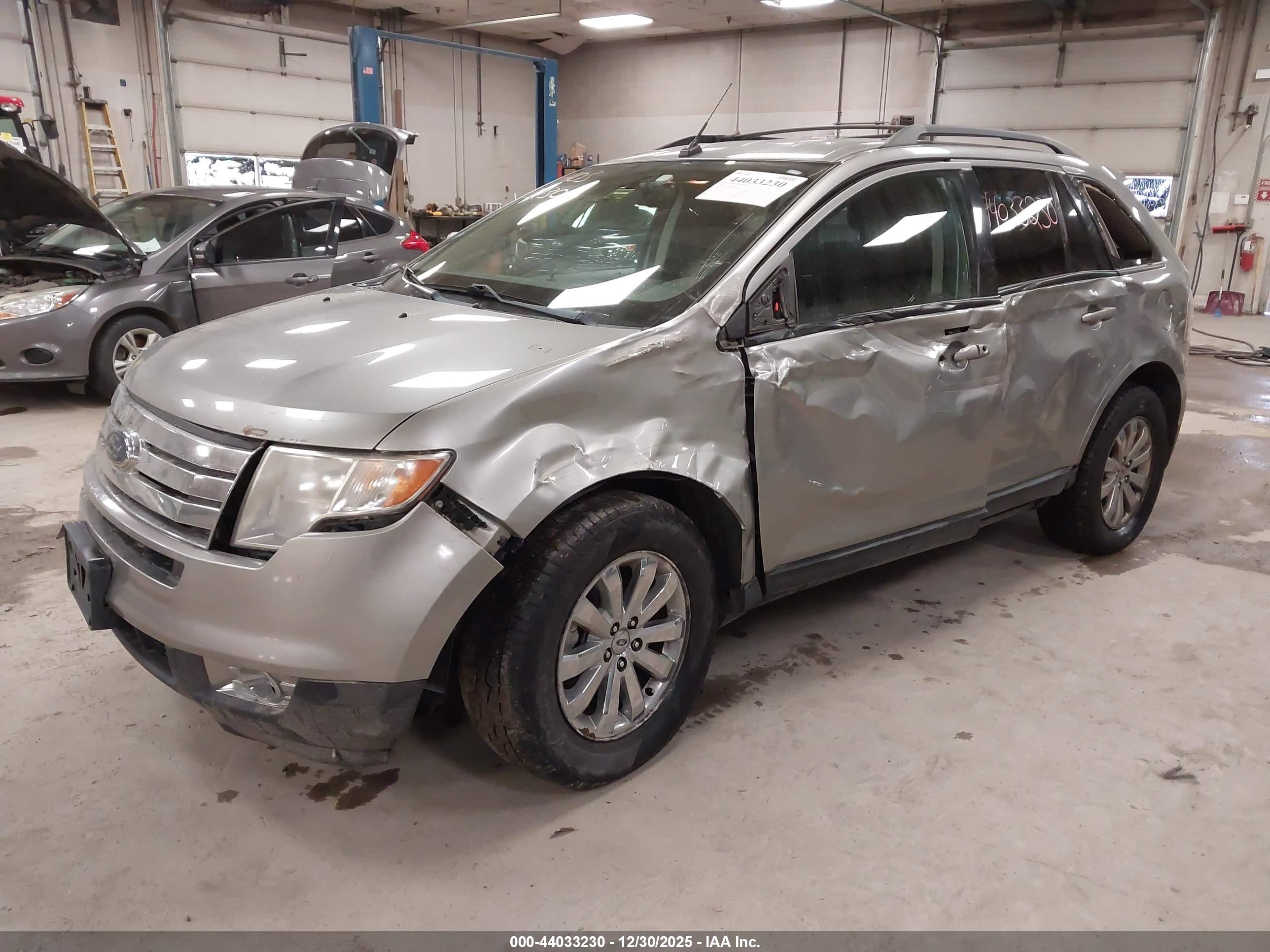 FORD EDGE image 2